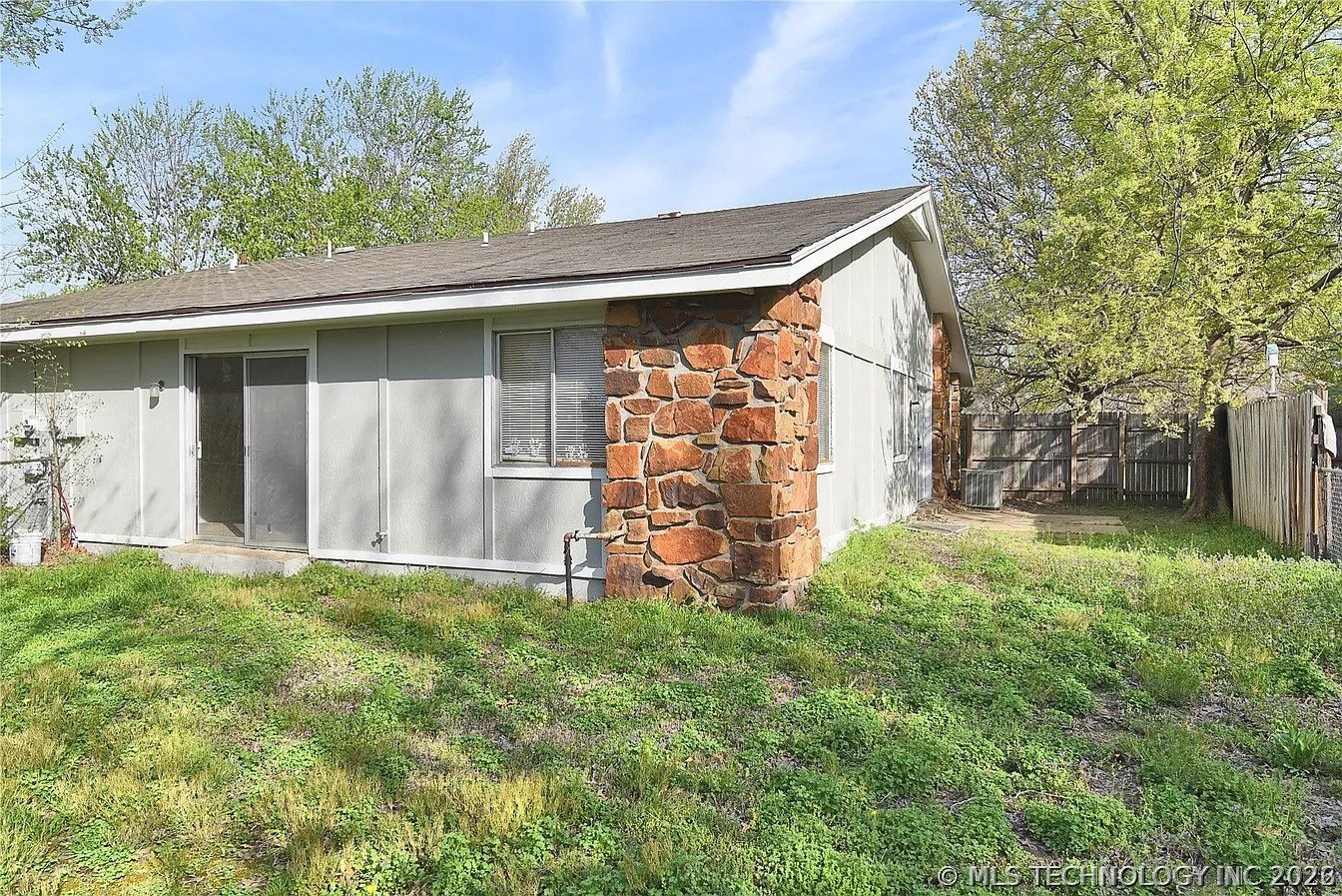 9772 E 33rd Street Tulsa OK 74146