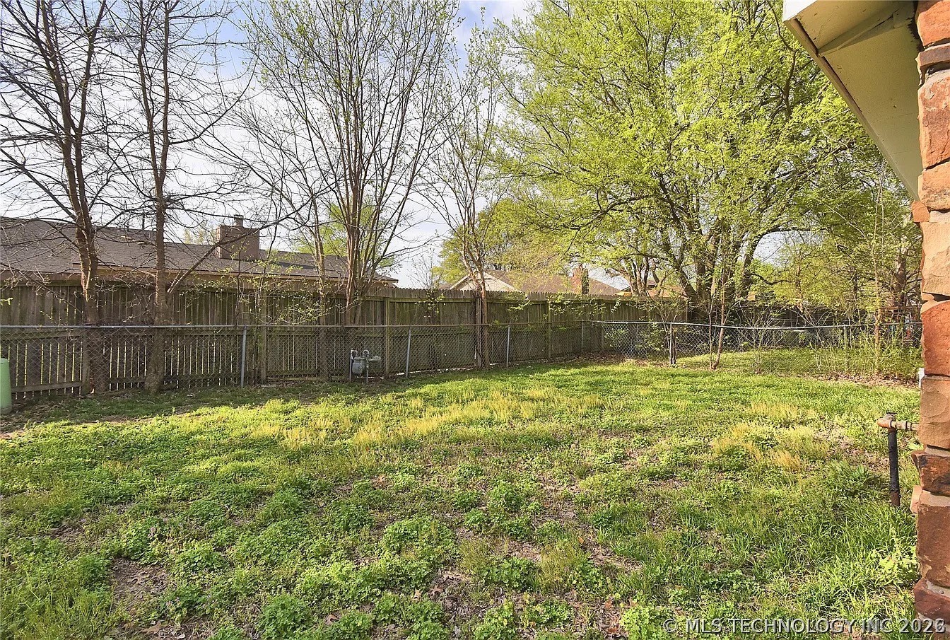 9772 E 33rd Street Tulsa OK 74146
