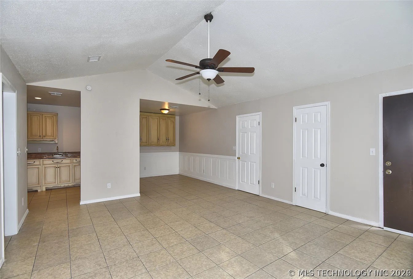 9772 E 33rd Street Tulsa OK 74146