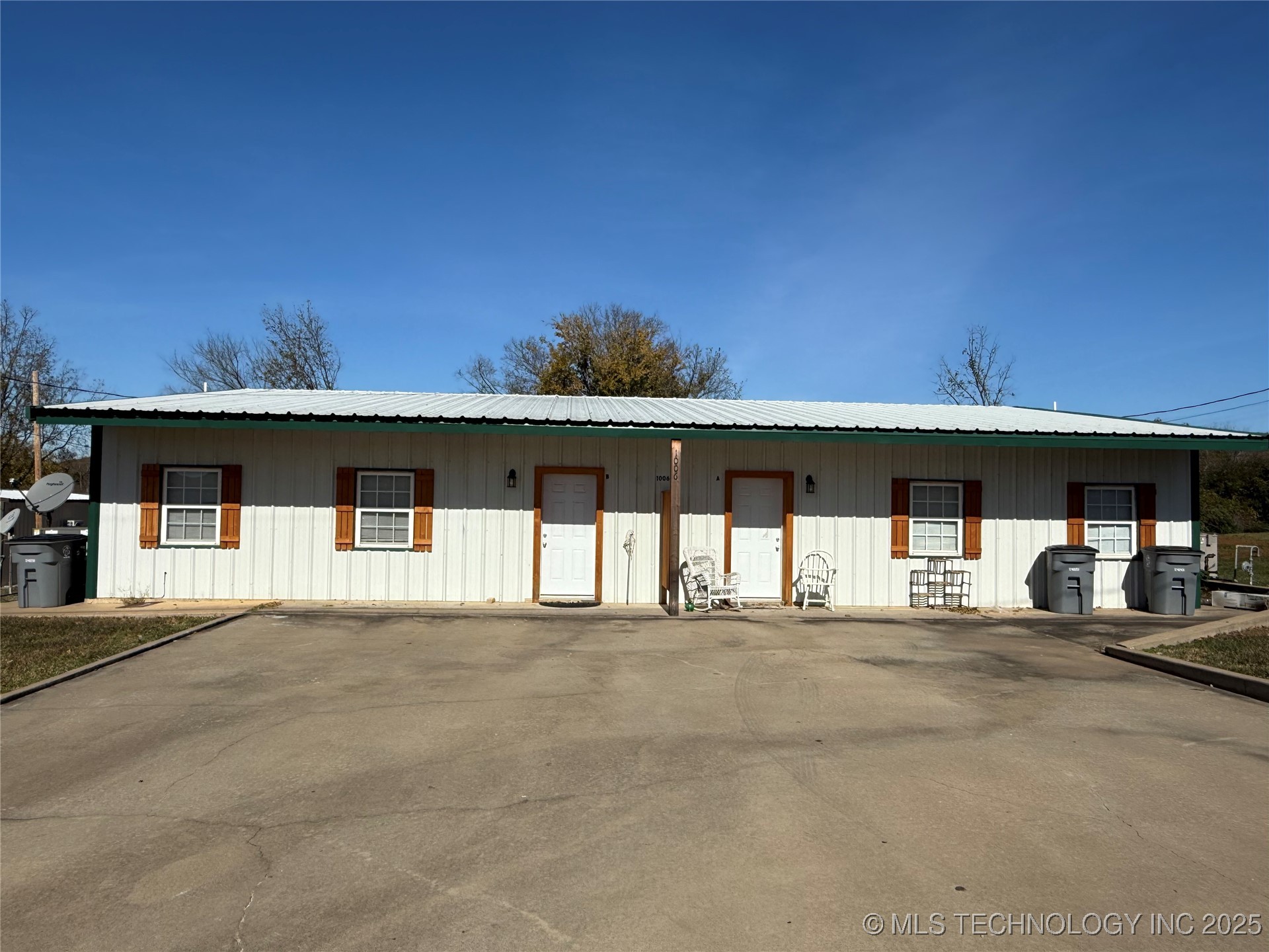 1006 N 1st Street Quinton OK 74561