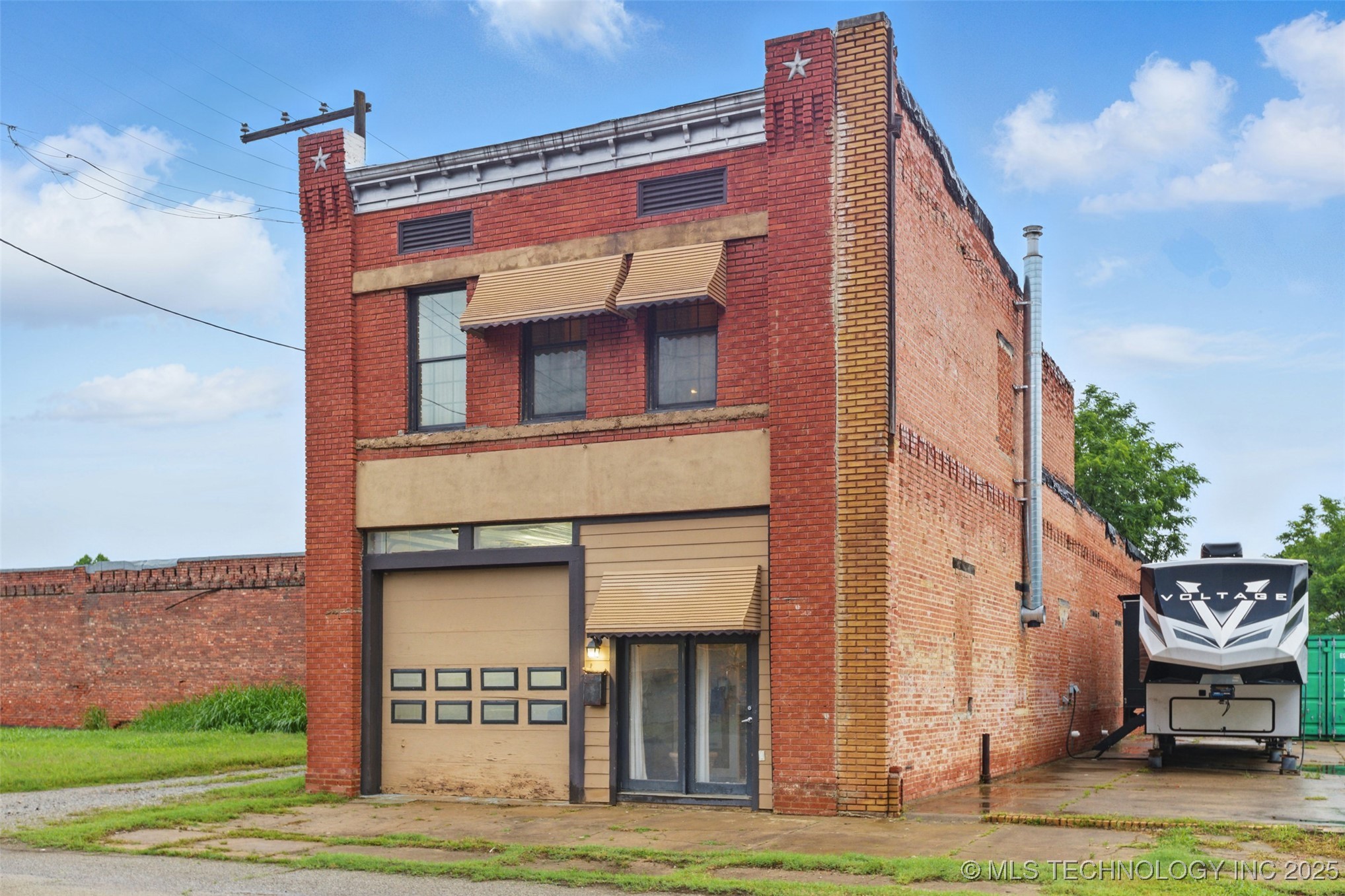 111 E Broadway Avenue Yale OK 74085