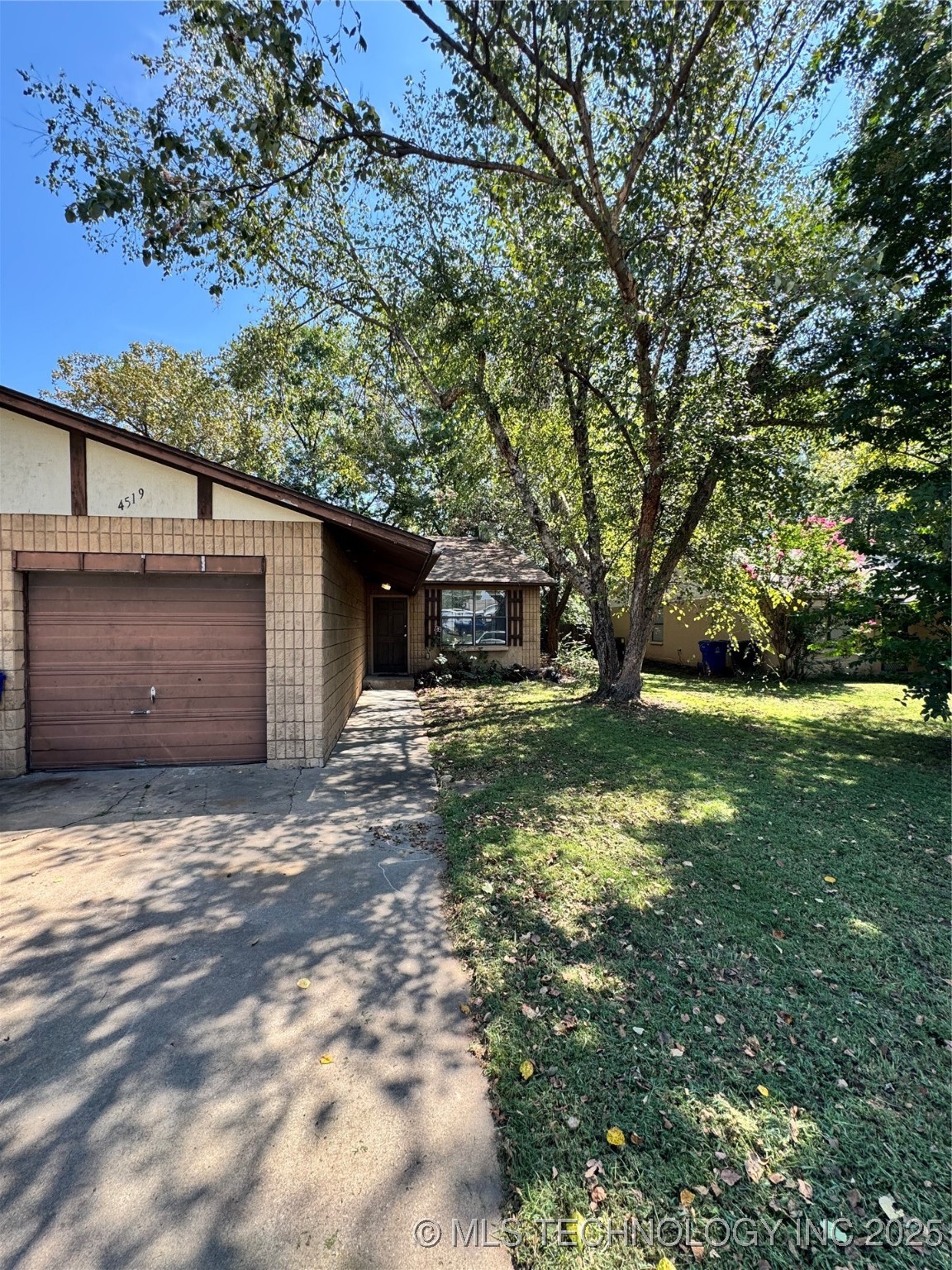 4517 S Gum Avenue Broken Arrow OK 74011