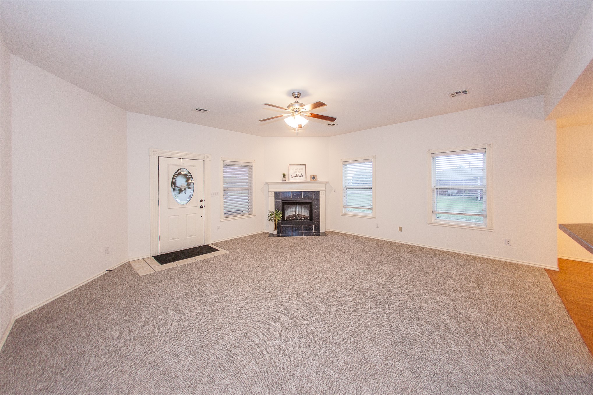 11922 Valley Avenue Collinsville OK 74021