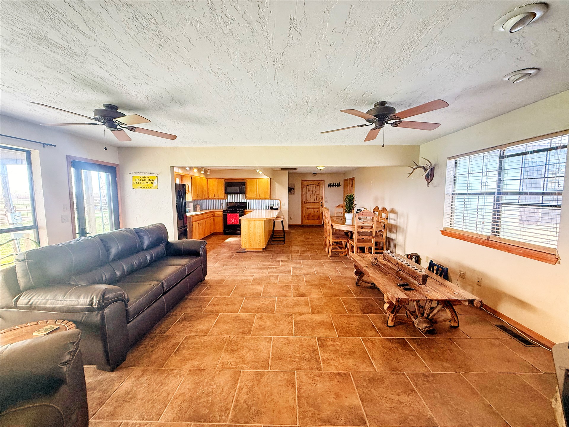 6655 133rd Holdenville OK 74848