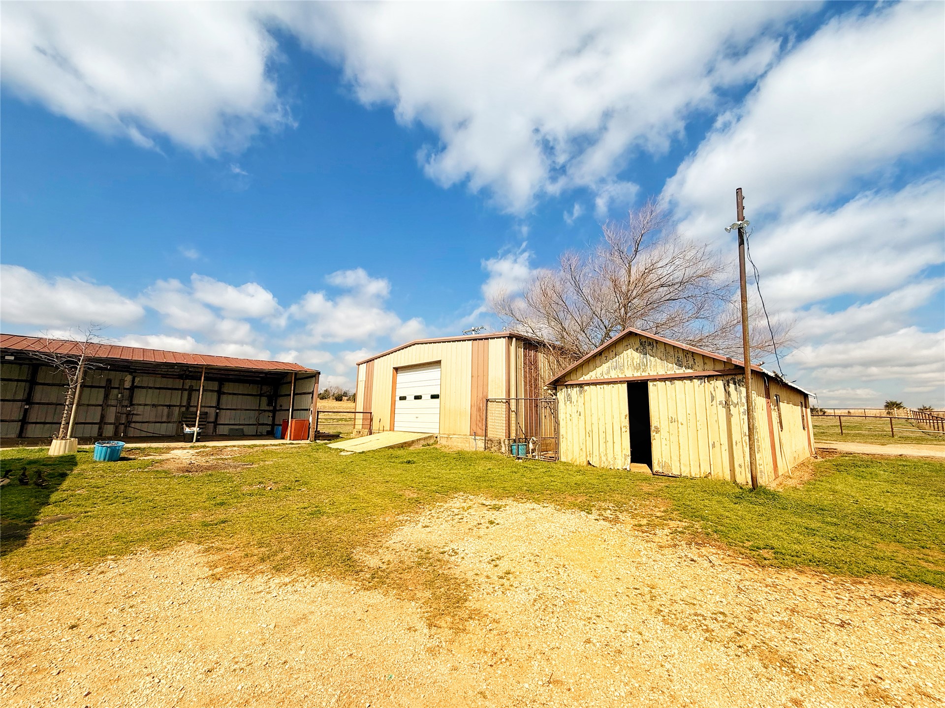 6655 133rd Holdenville OK 74848