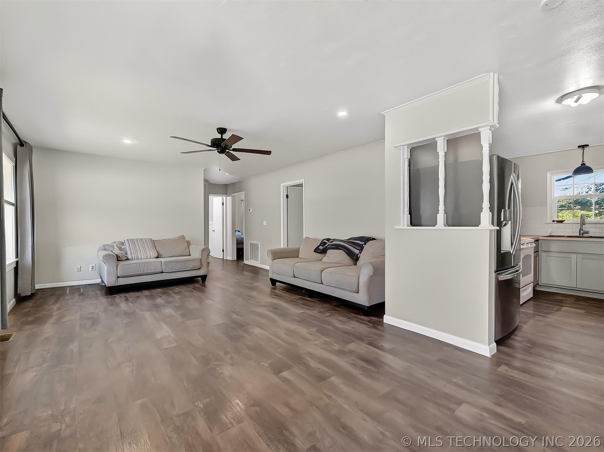202 E Hickory Street Coweta OK 74429