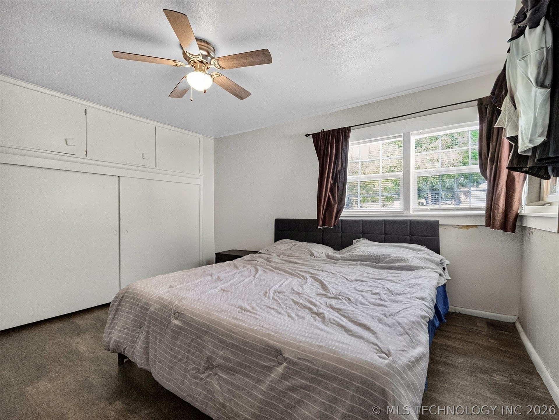 202 E Hickory Street Coweta OK 74429