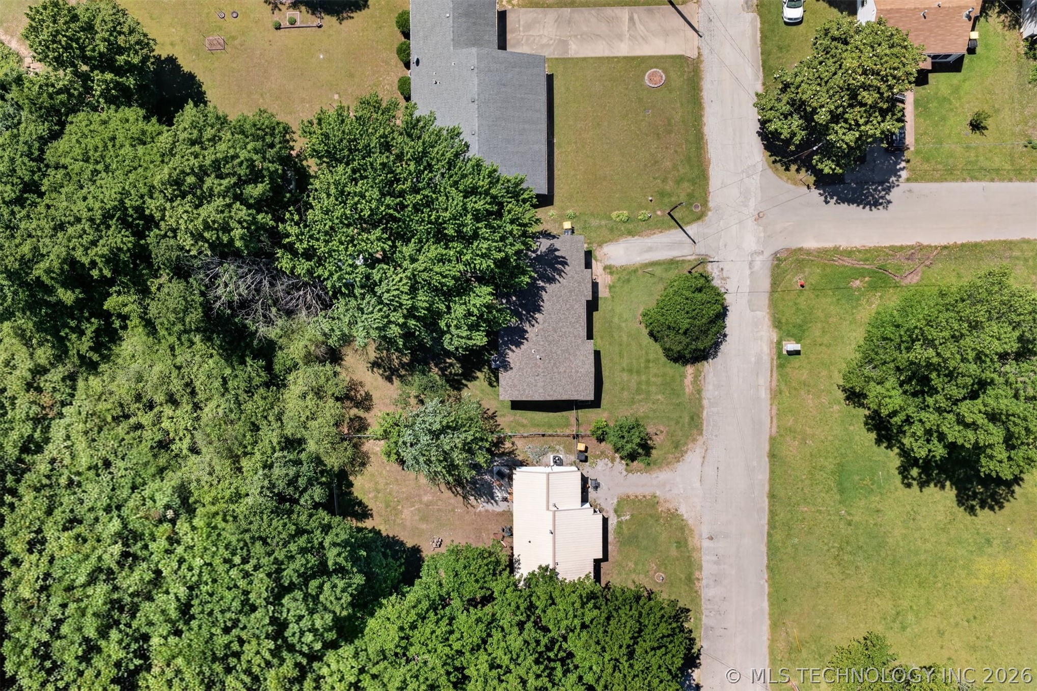 202 E Hickory Street Coweta OK 74429