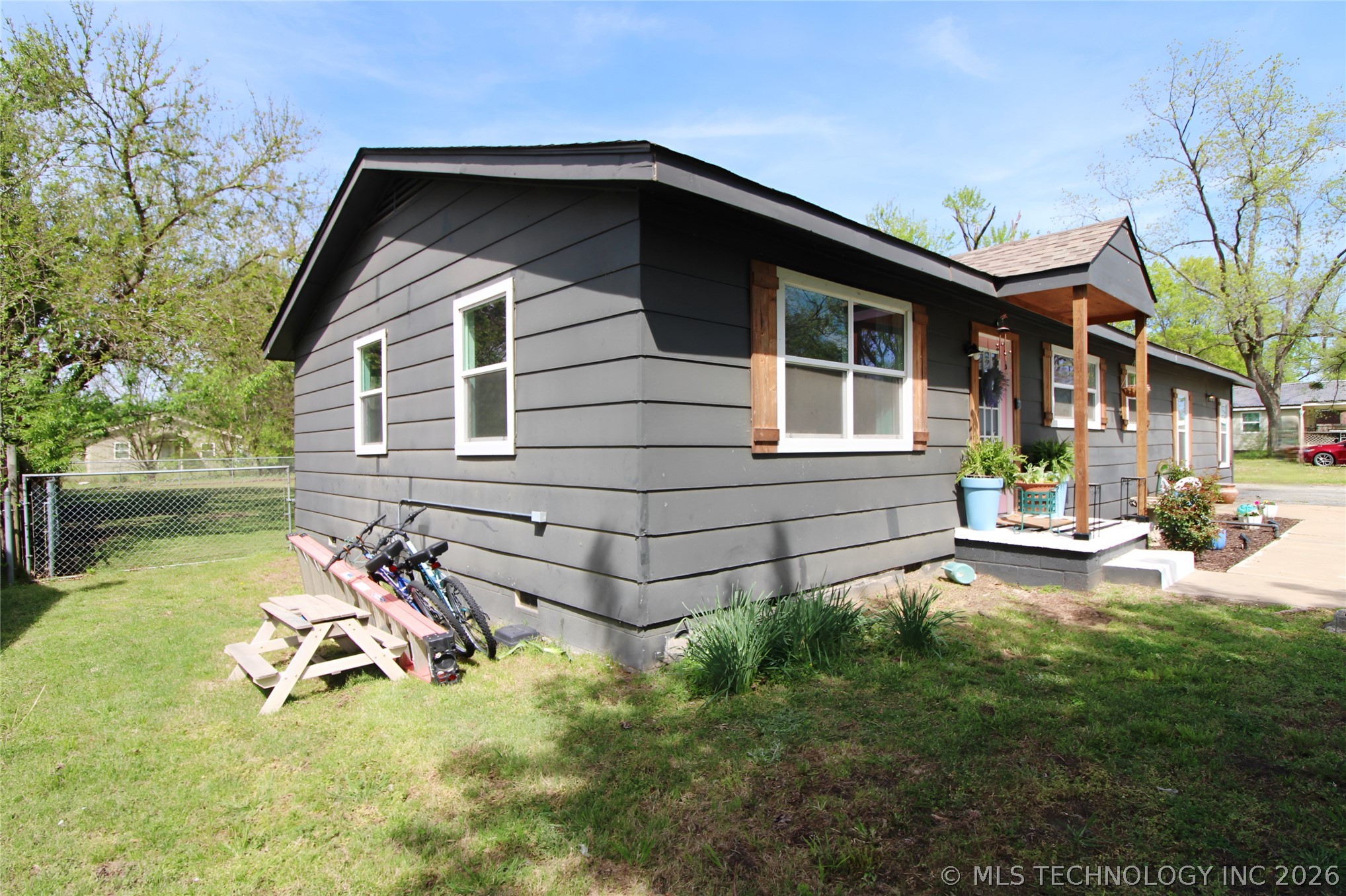 710 S 5th Street Morris OK 74445