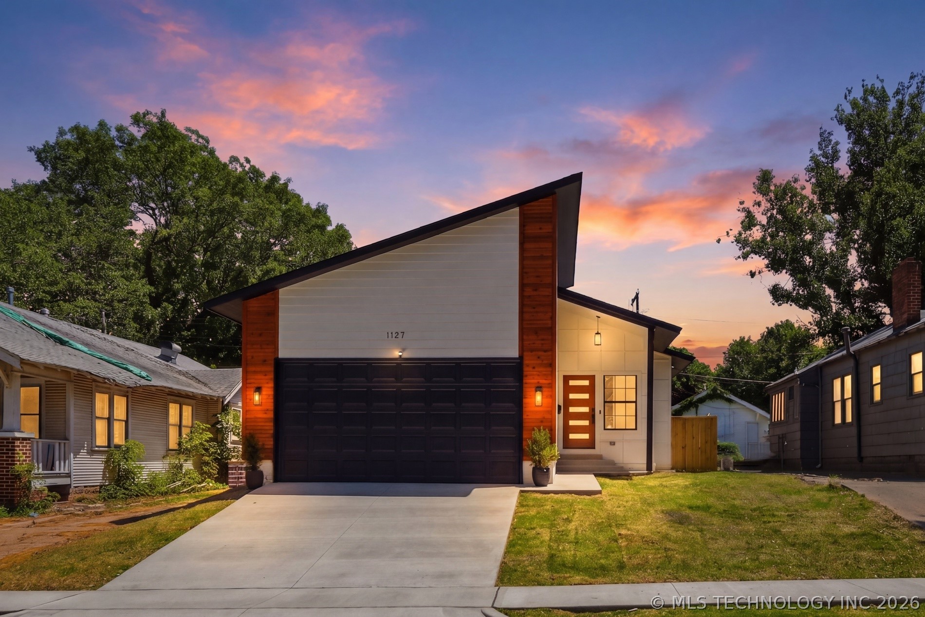 1137 S Xanthus Avenue Tulsa OK 74104