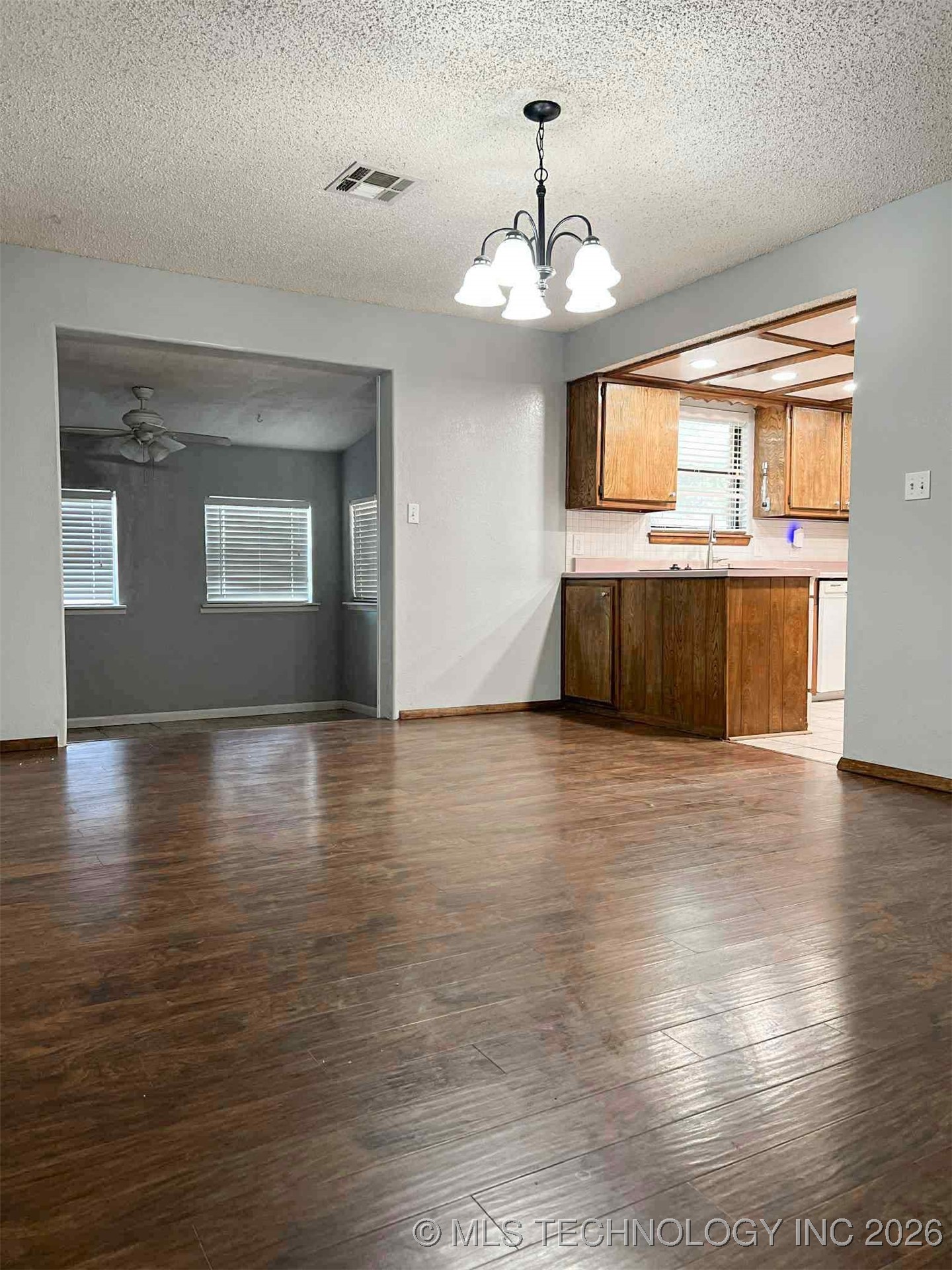 1924 9th NW Ardmore OK 73401