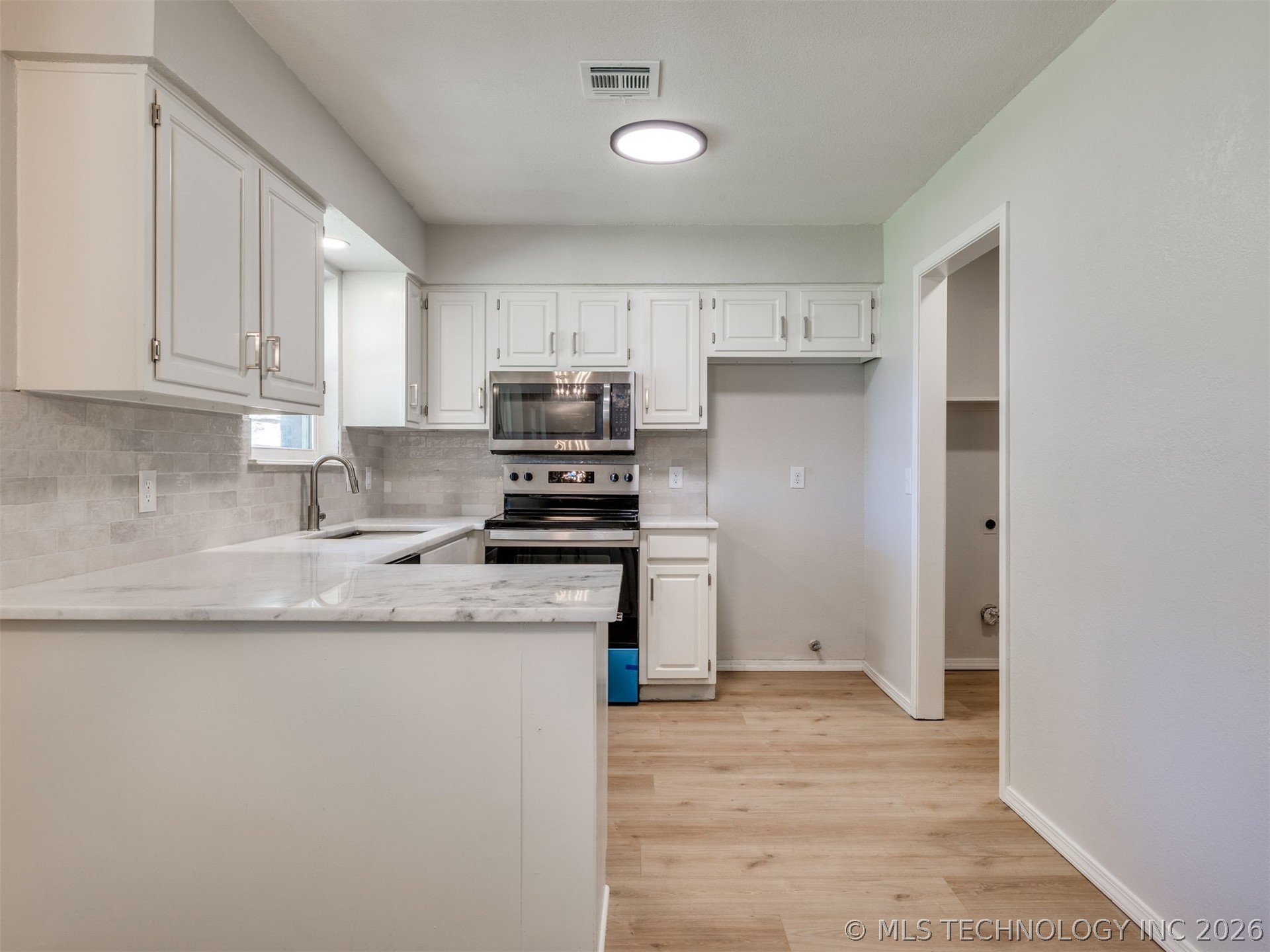 6718 S Rockford Avenue Tulsa OK 74136