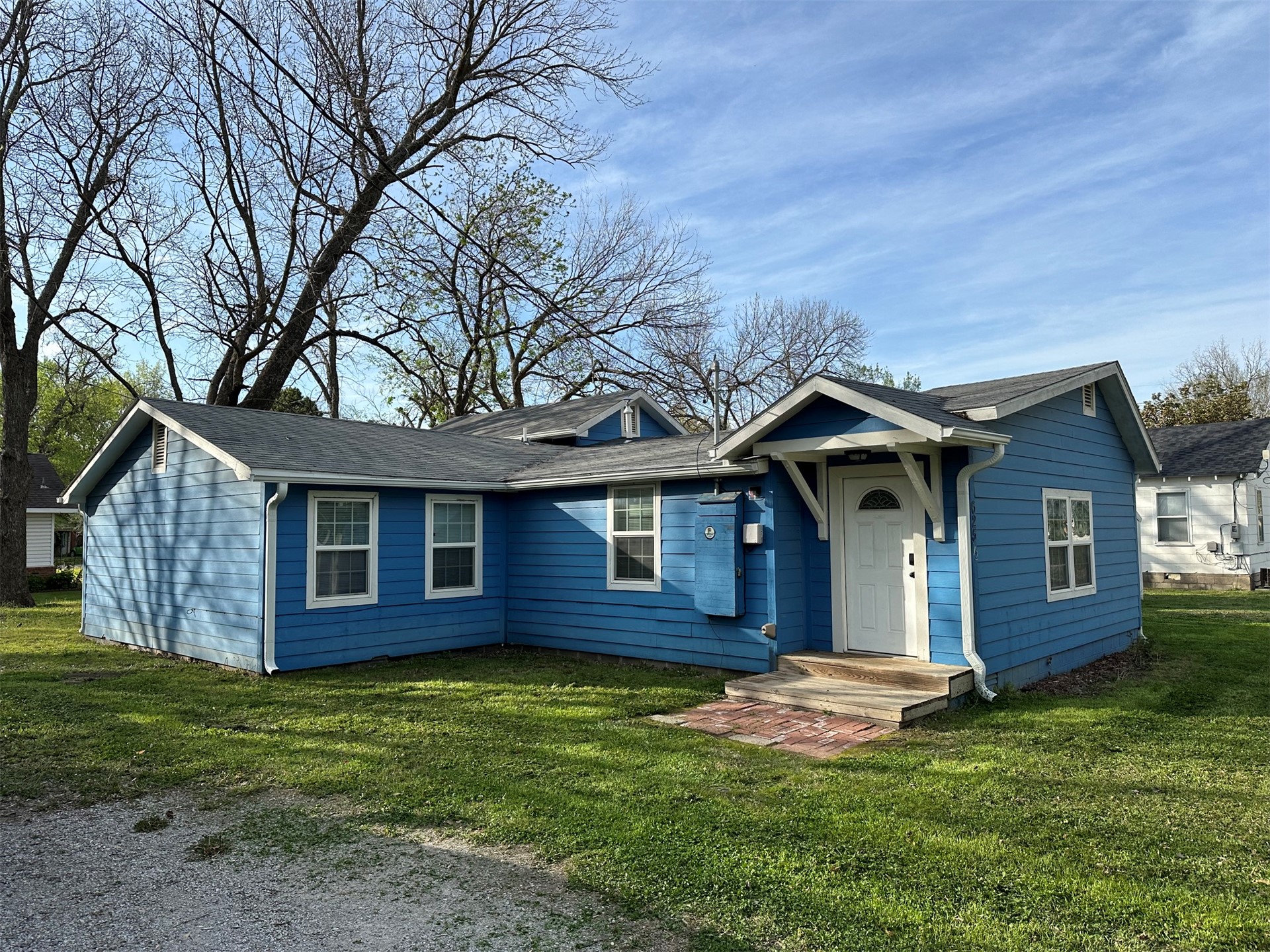 625 W Tahlequah Avenue Vinita OK 74301