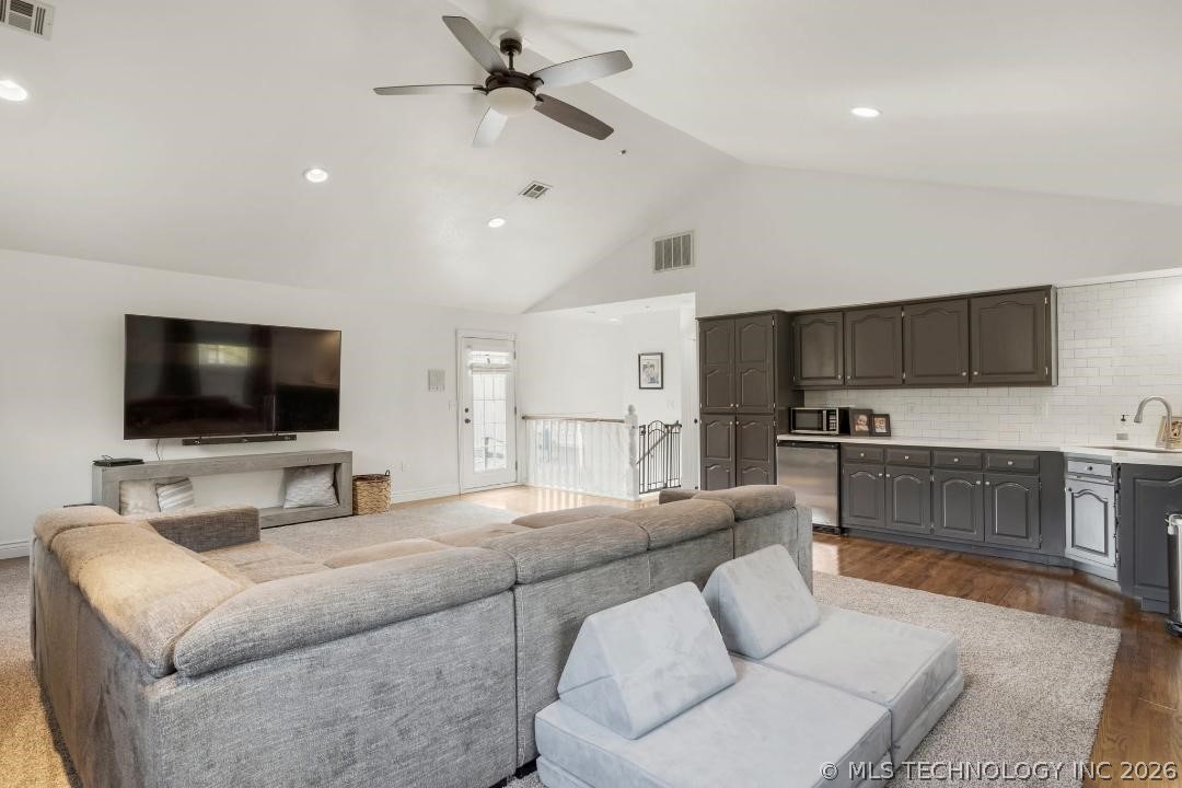804 E Van Buren Street Broken Arrow OK 74011