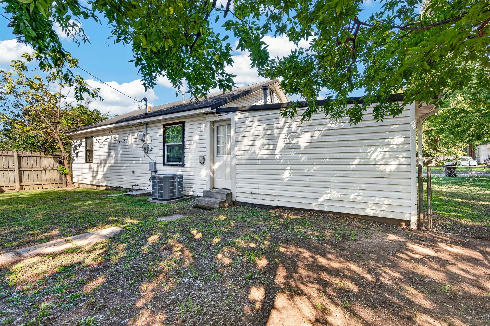 801 E 7th Ada OK 74820