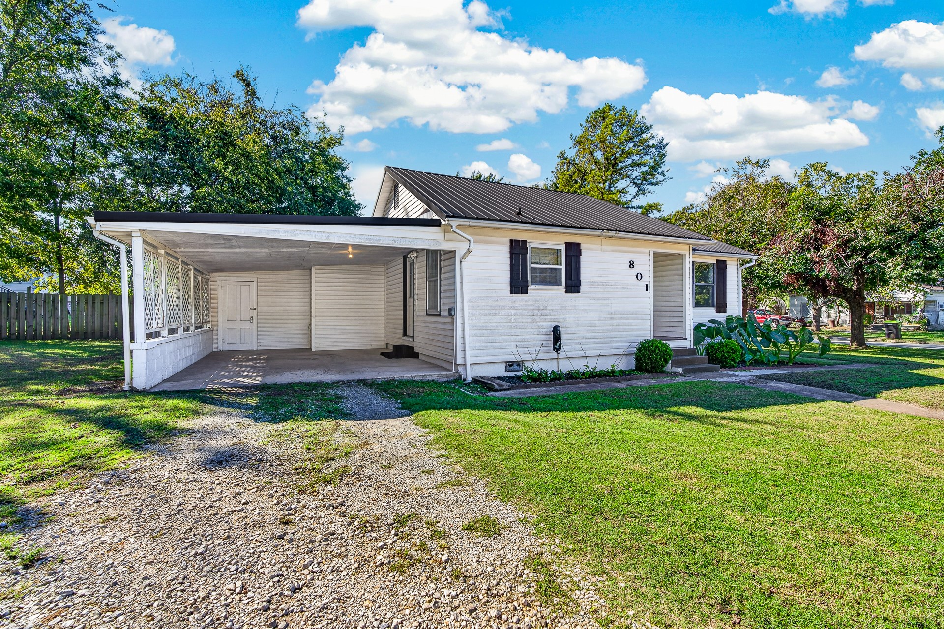 801 E 7th Ada OK 74820