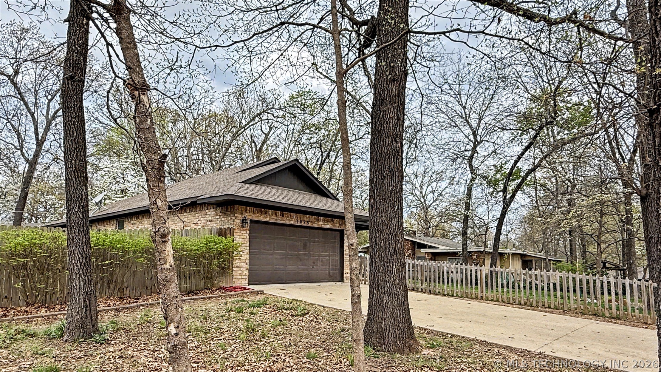 1025 Jackson Avenue Tahlequah OK 74464