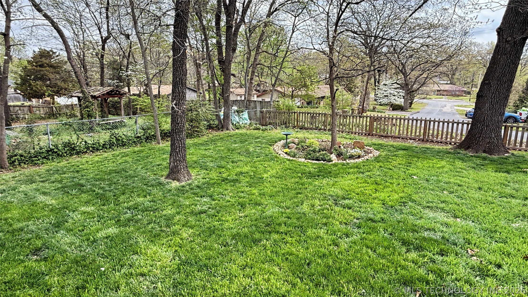 1025 Jackson Avenue Tahlequah OK 74464