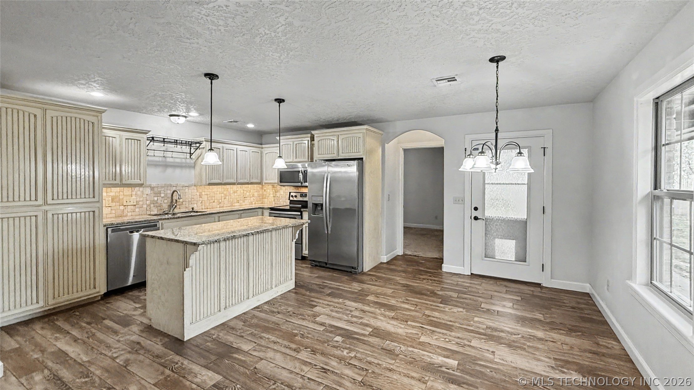 1025 Jackson Avenue Tahlequah OK 74464