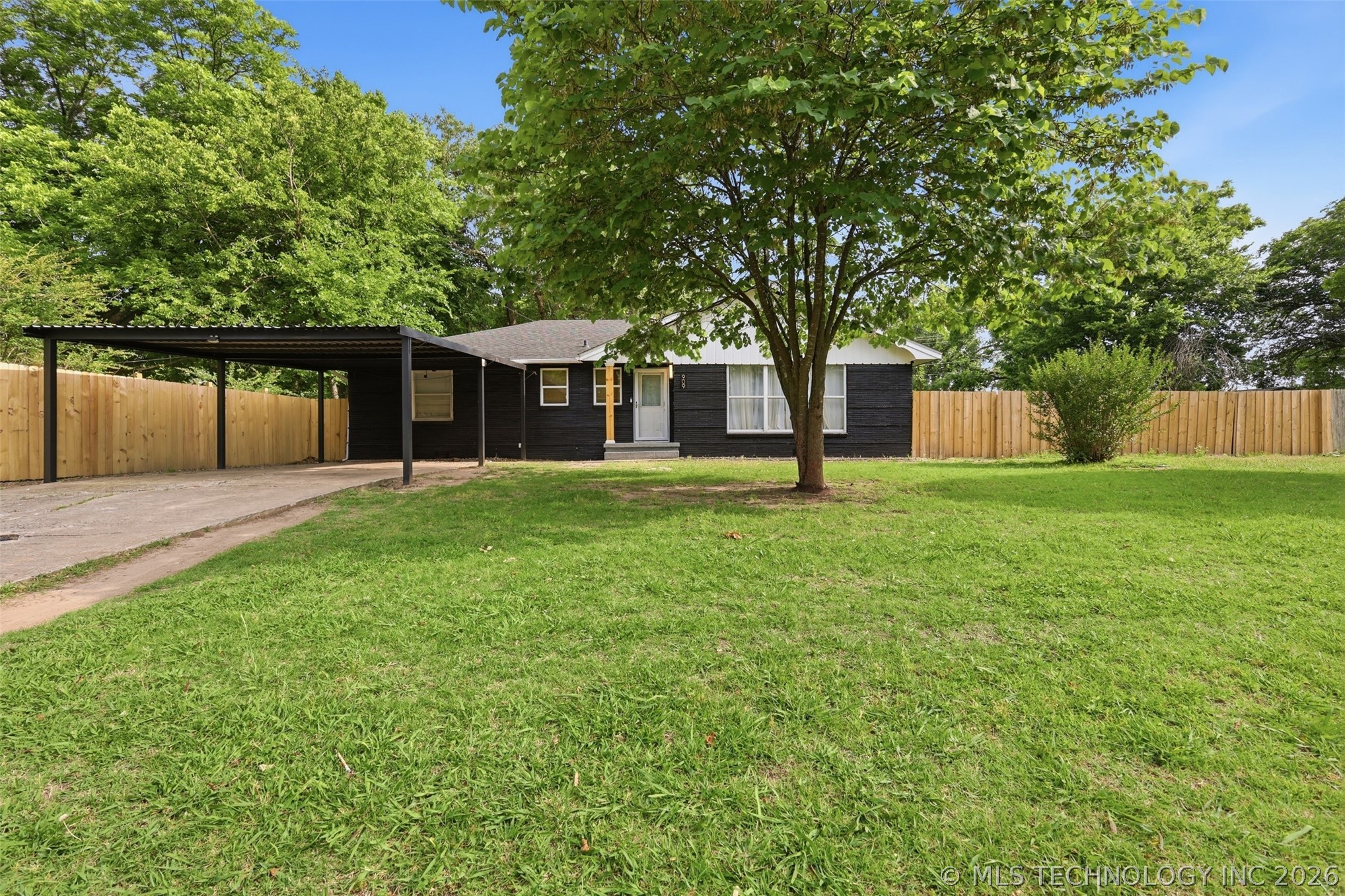 909 W 9th Street Ada OK 74820