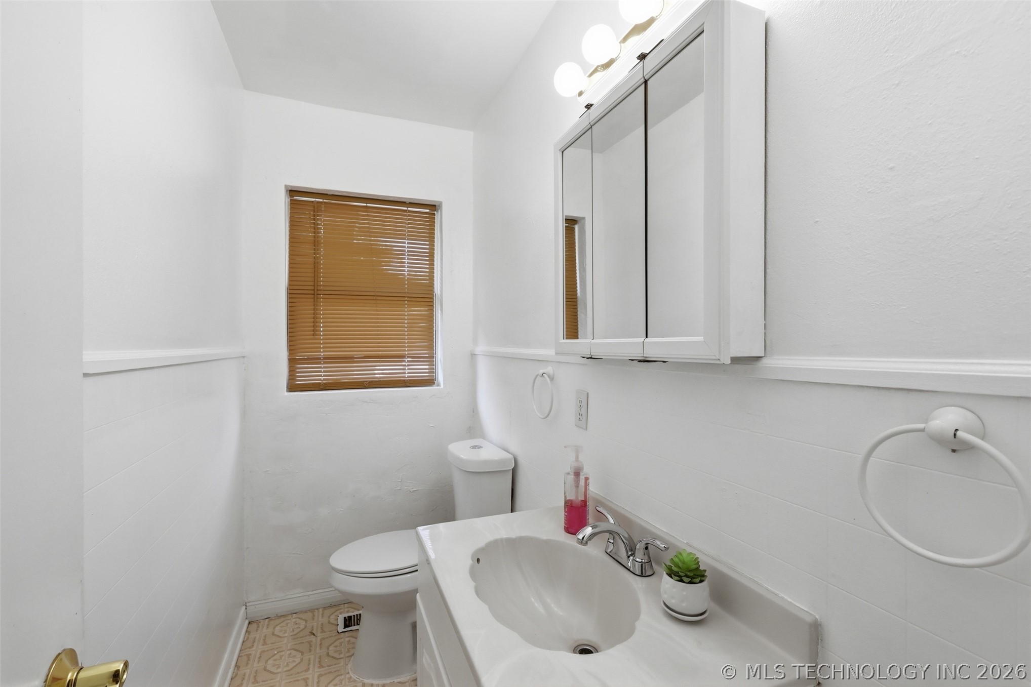 909 W 9th Street Ada OK 74820