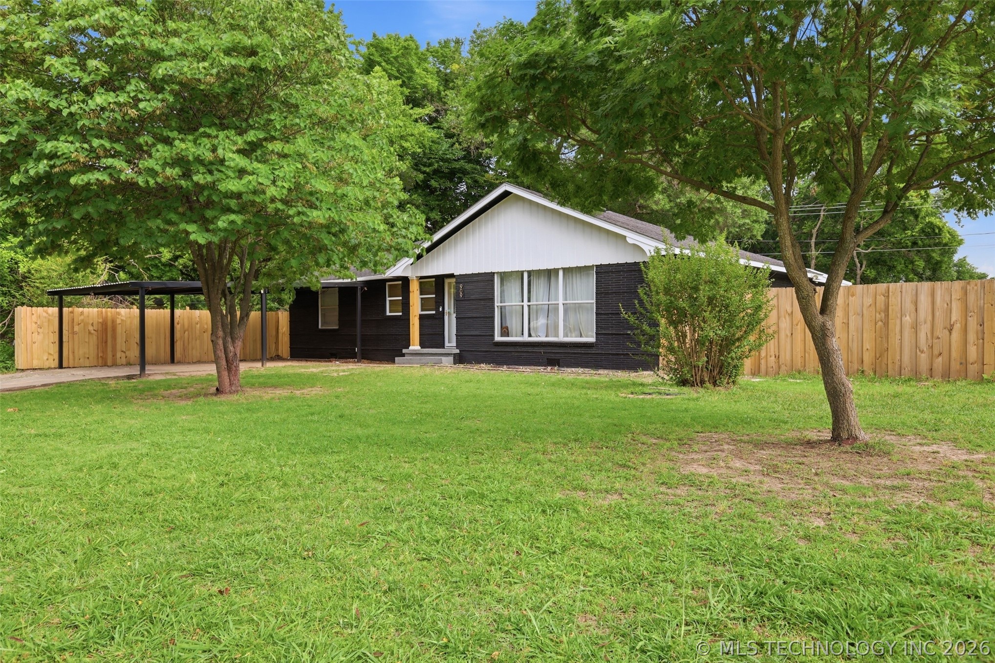 909 W 9th Street Ada OK 74820