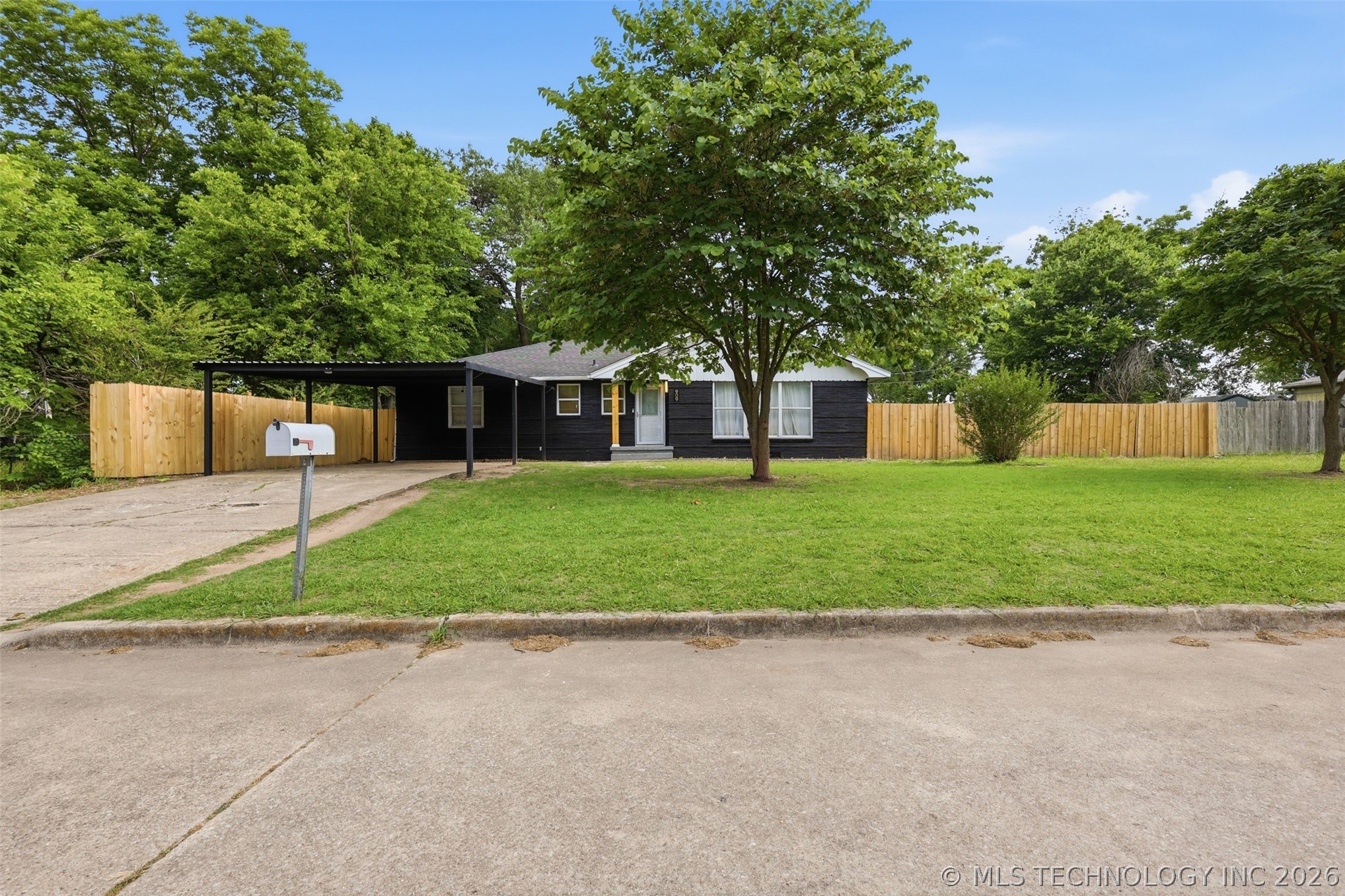 909 W 9th Street Ada OK 74820