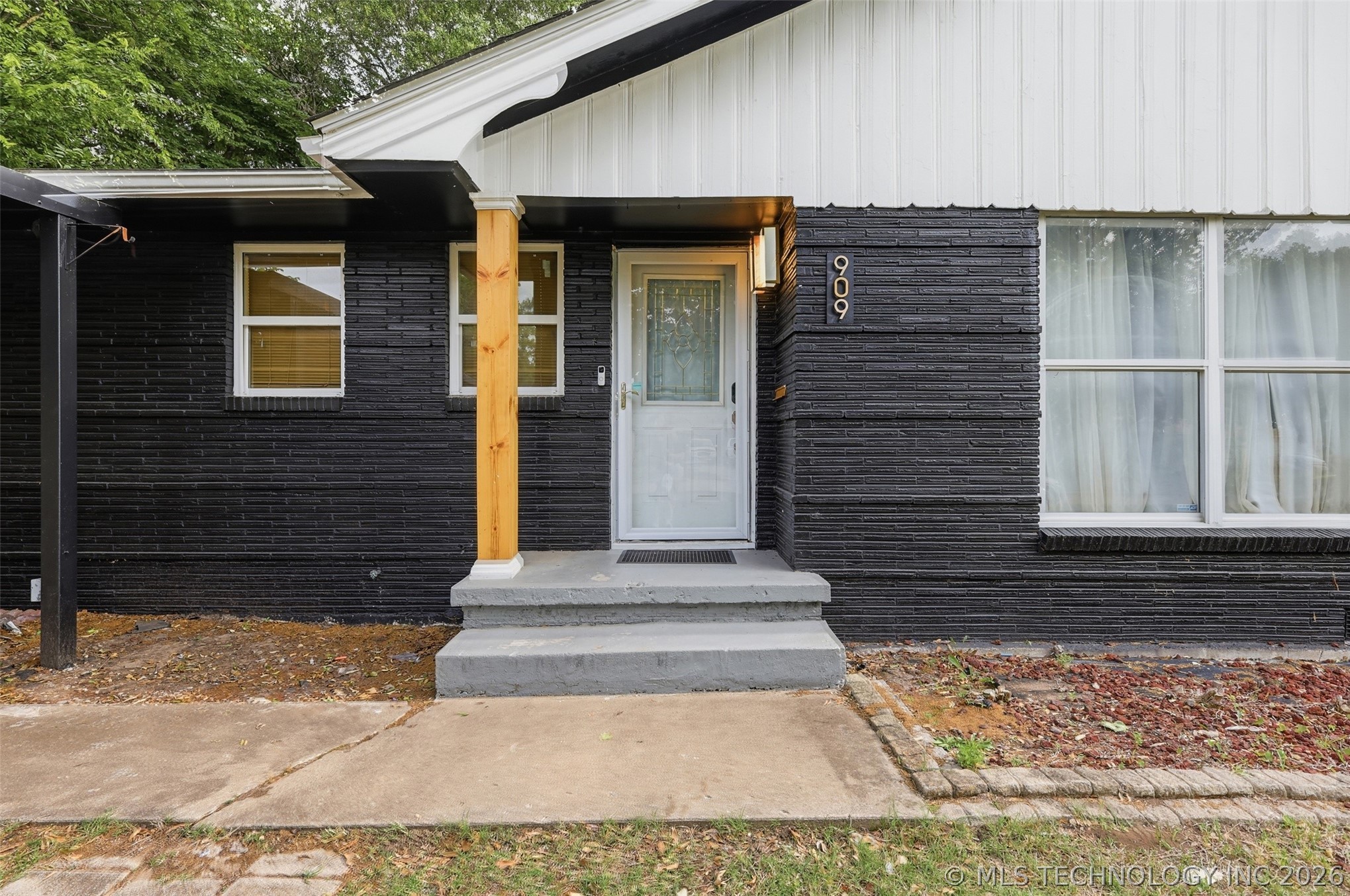 909 W 9th Street Ada OK 74820