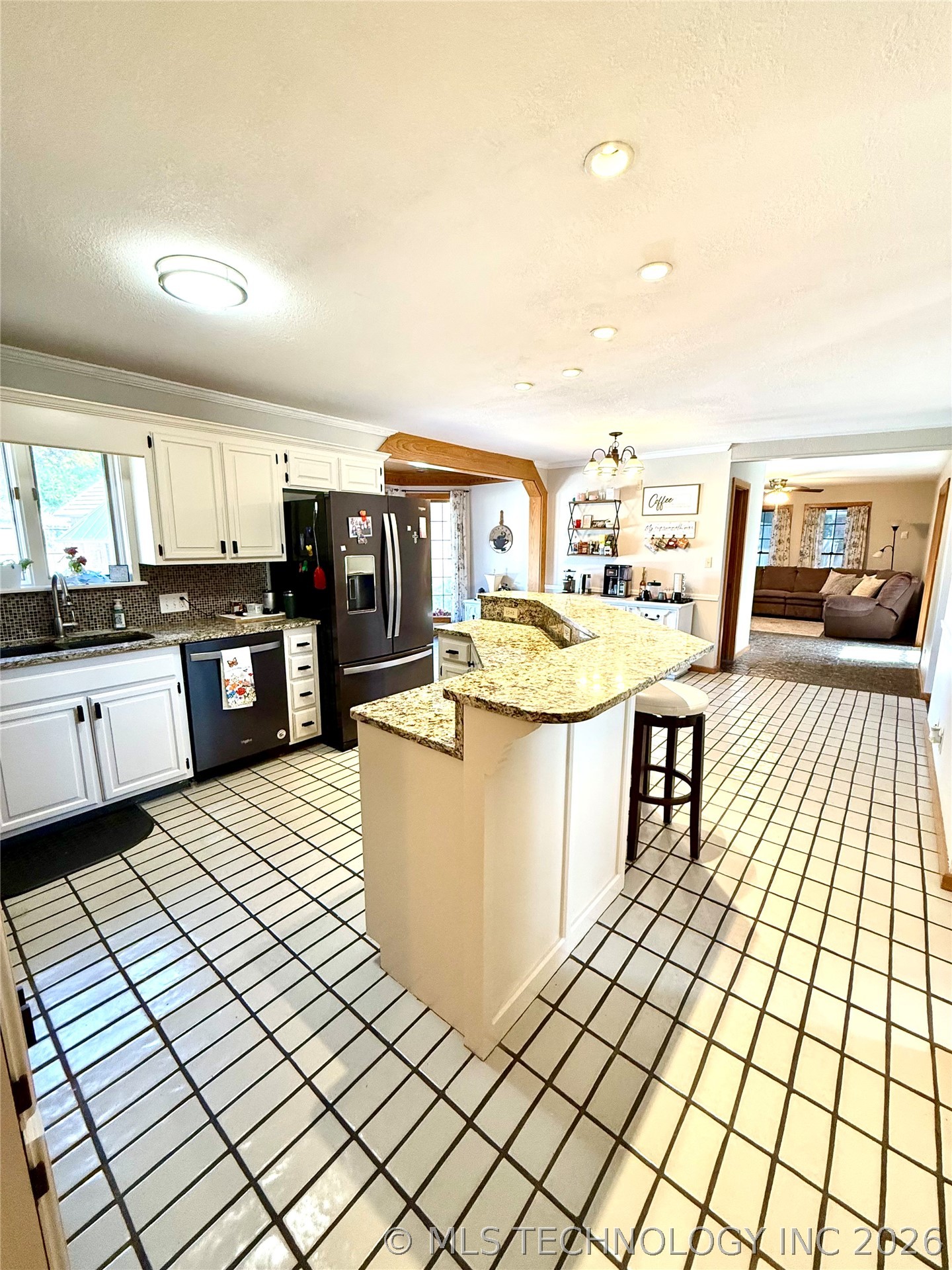 1103 Oakwood Circle Henryetta OK 74437