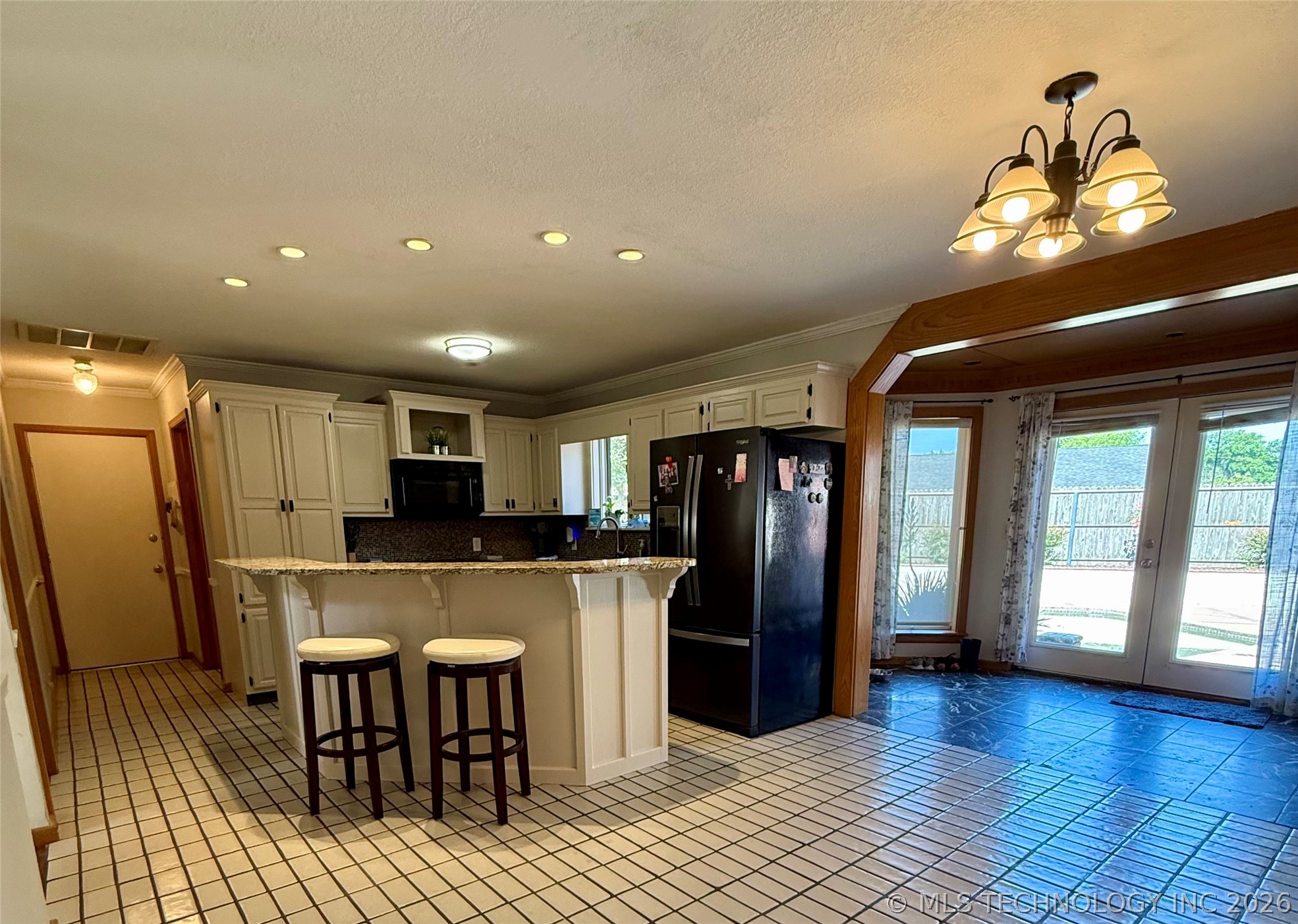 1103 Oakwood Circle Henryetta OK 74437