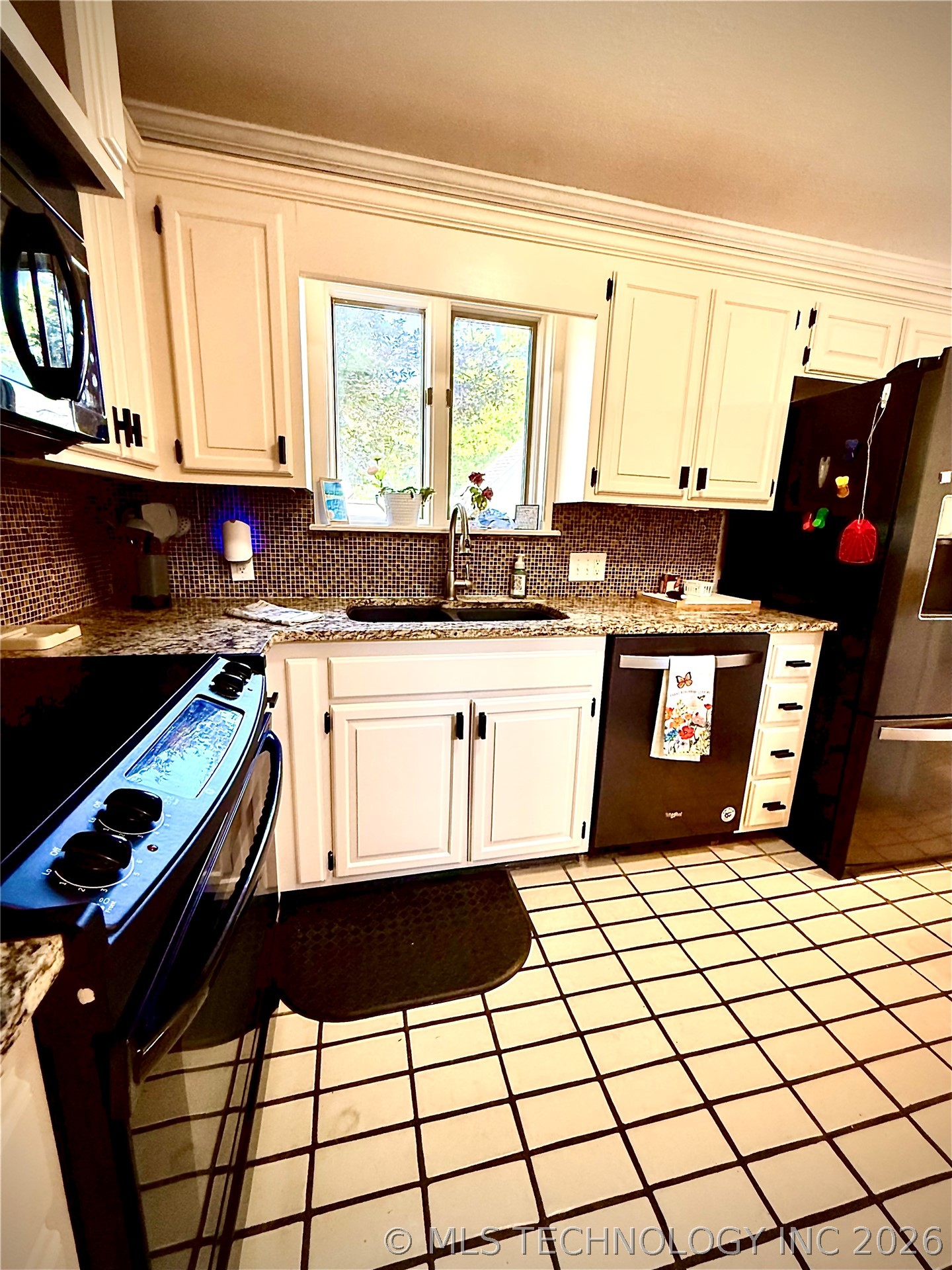 1103 Oakwood Circle Henryetta OK 74437