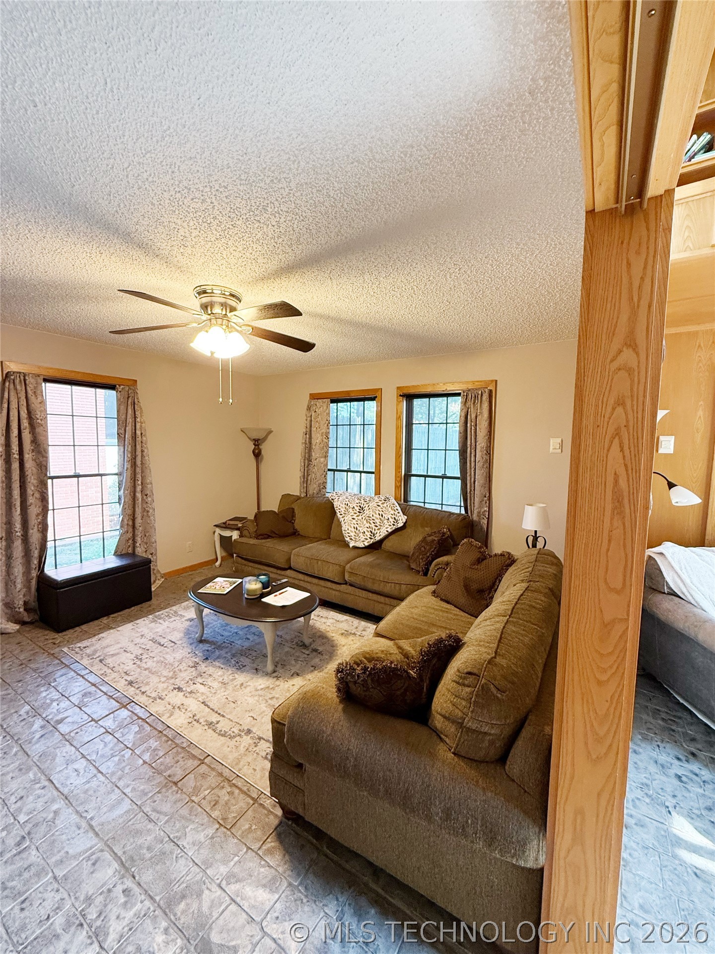 1103 Oakwood Circle Henryetta OK 74437