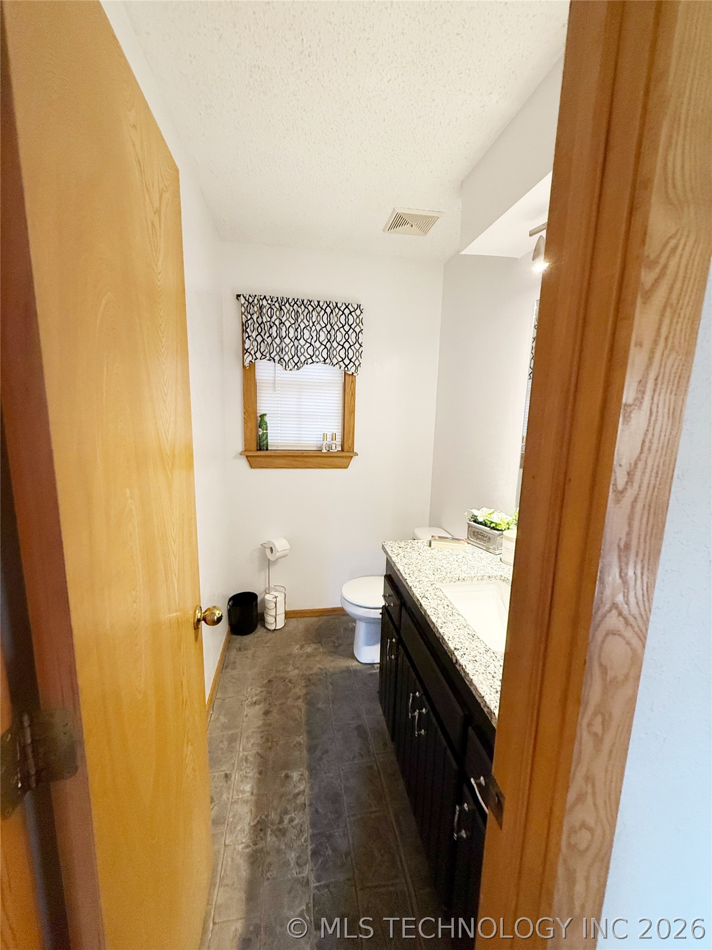 1103 Oakwood Circle Henryetta OK 74437