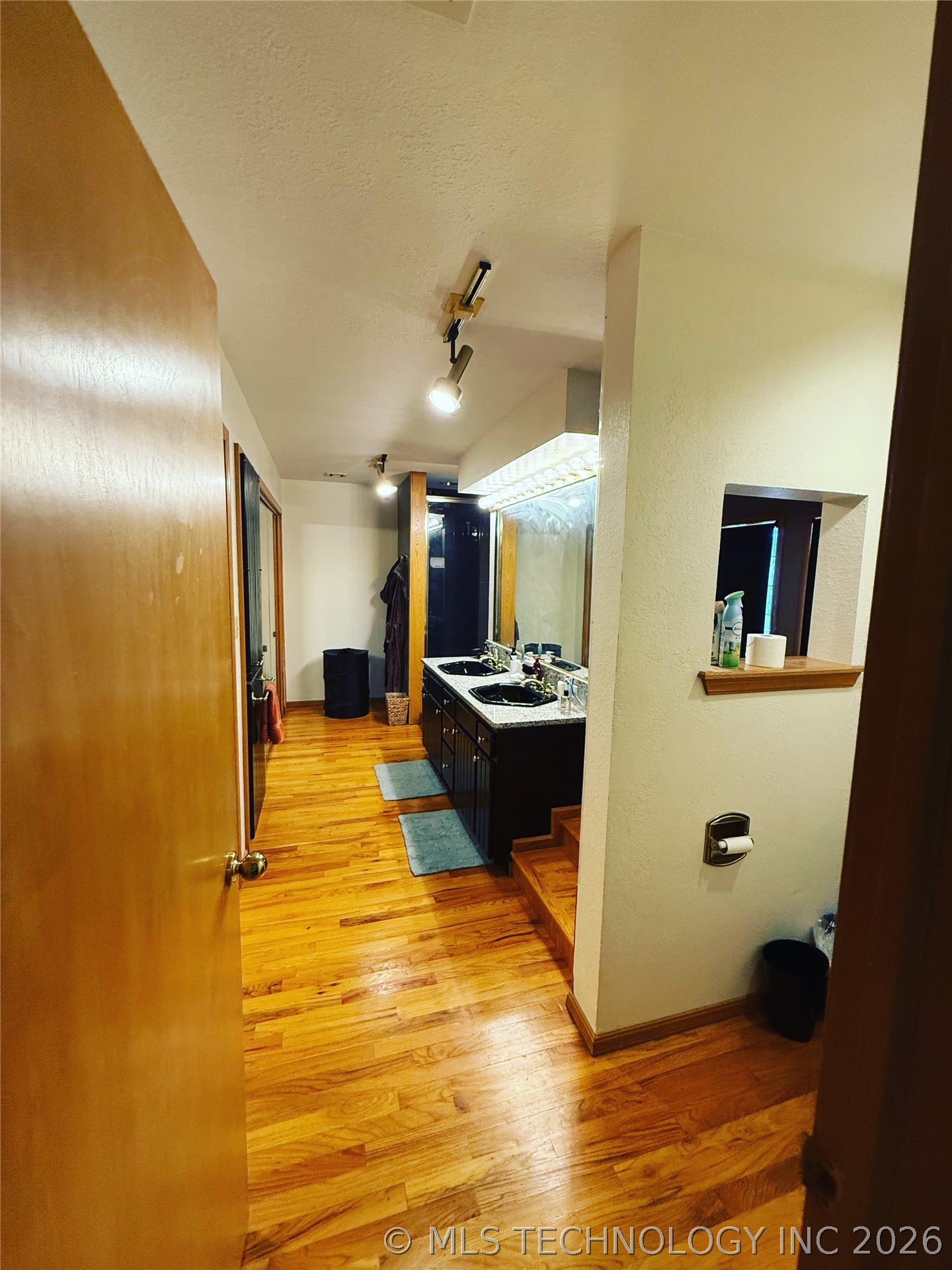1103 Oakwood Circle Henryetta OK 74437