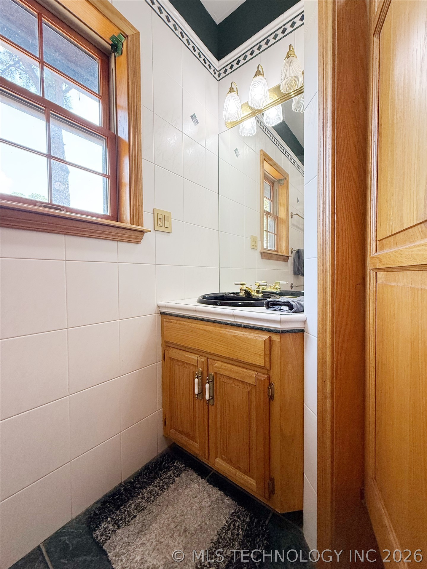1103 Oakwood Circle Henryetta OK 74437