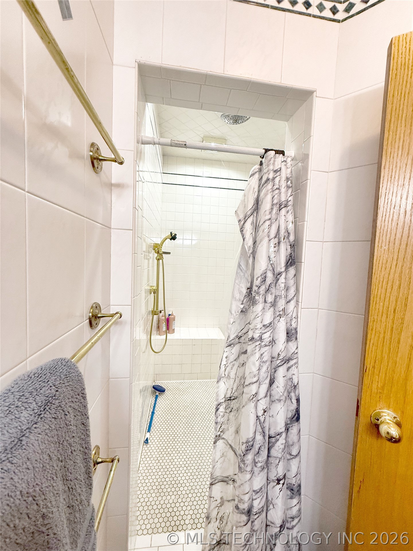 1103 Oakwood Circle Henryetta OK 74437