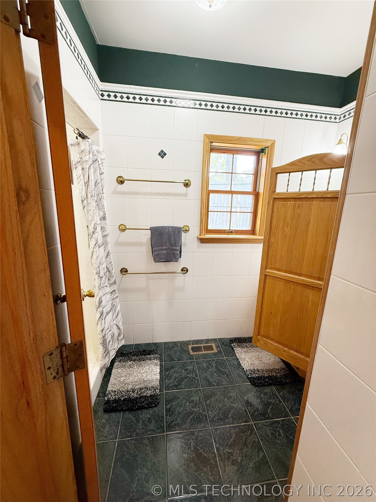 1103 Oakwood Circle Henryetta OK 74437