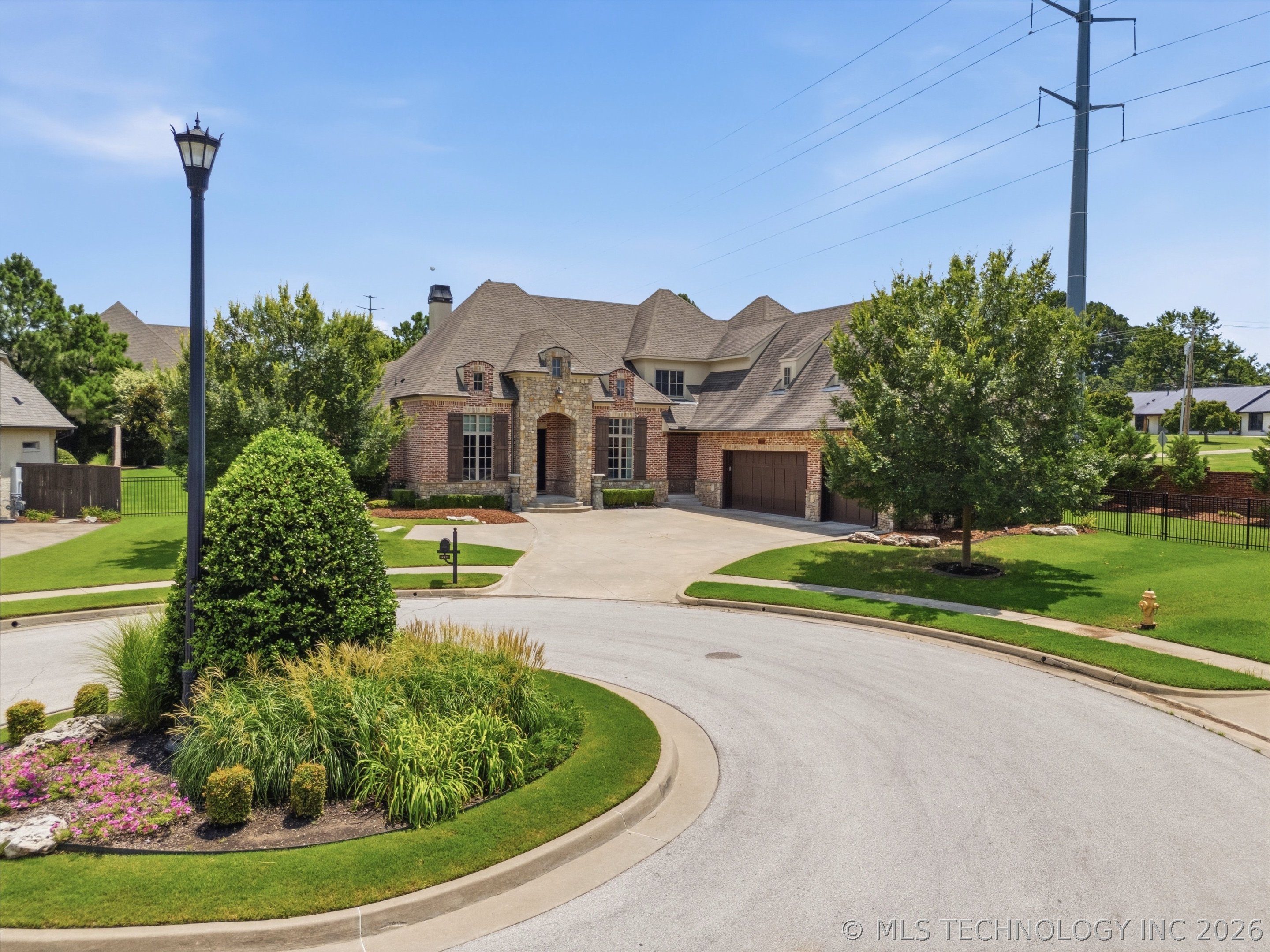 8007 S Galveston Court Tulsa OK 74132
