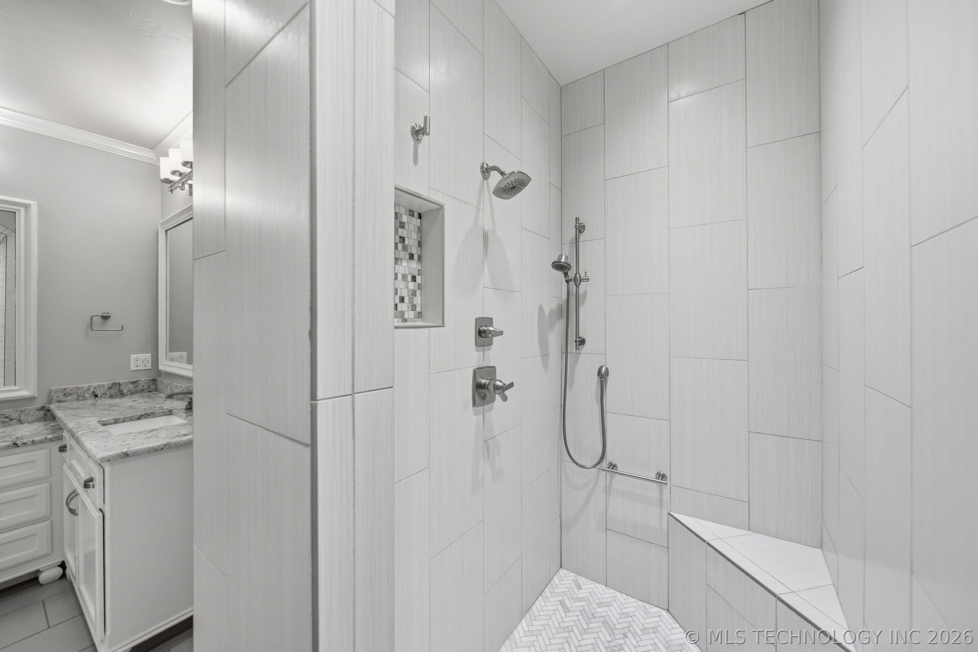 8007 S Galveston Court Tulsa OK 74132