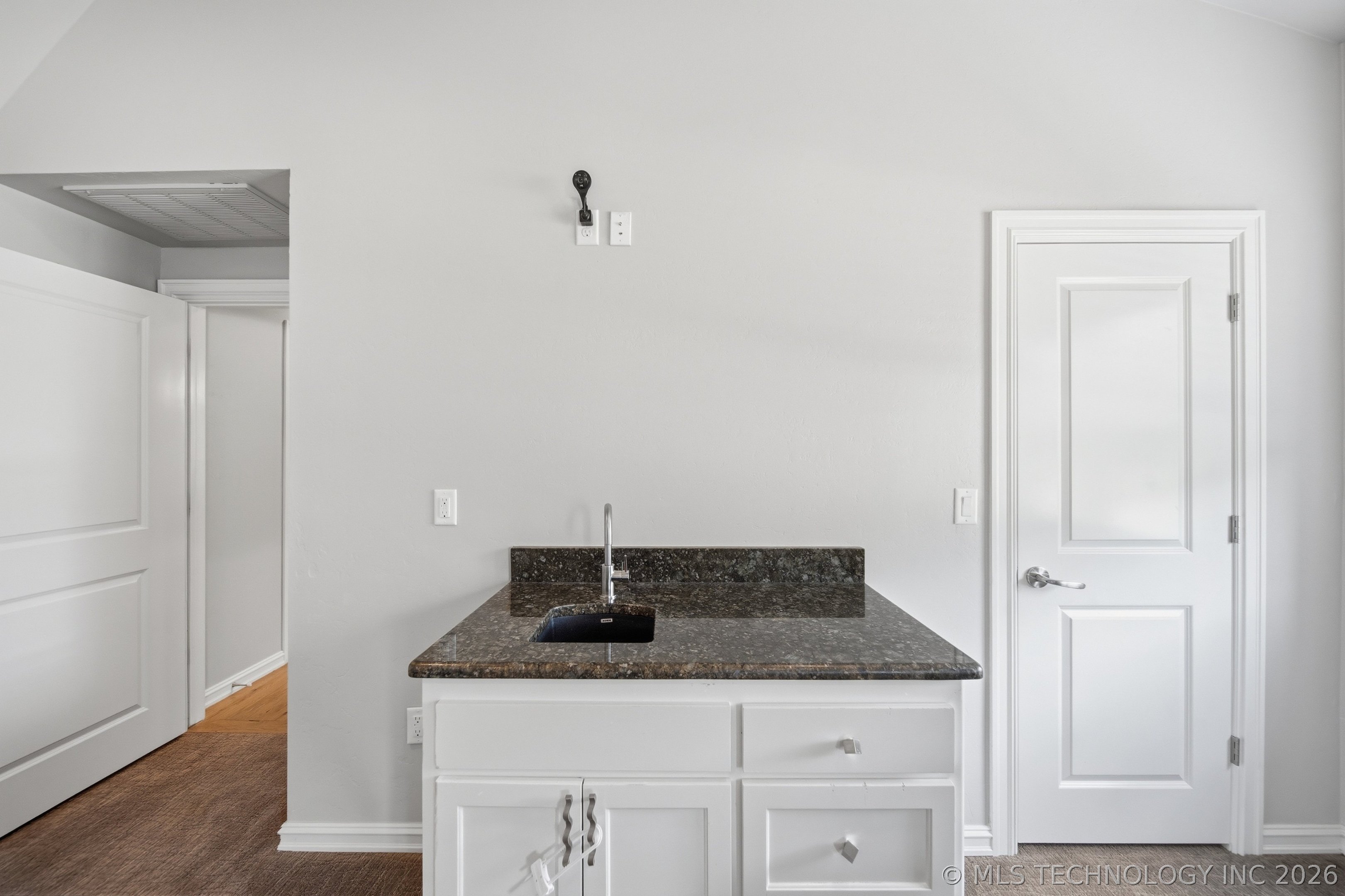 8007 S Galveston Court Tulsa OK 74132
