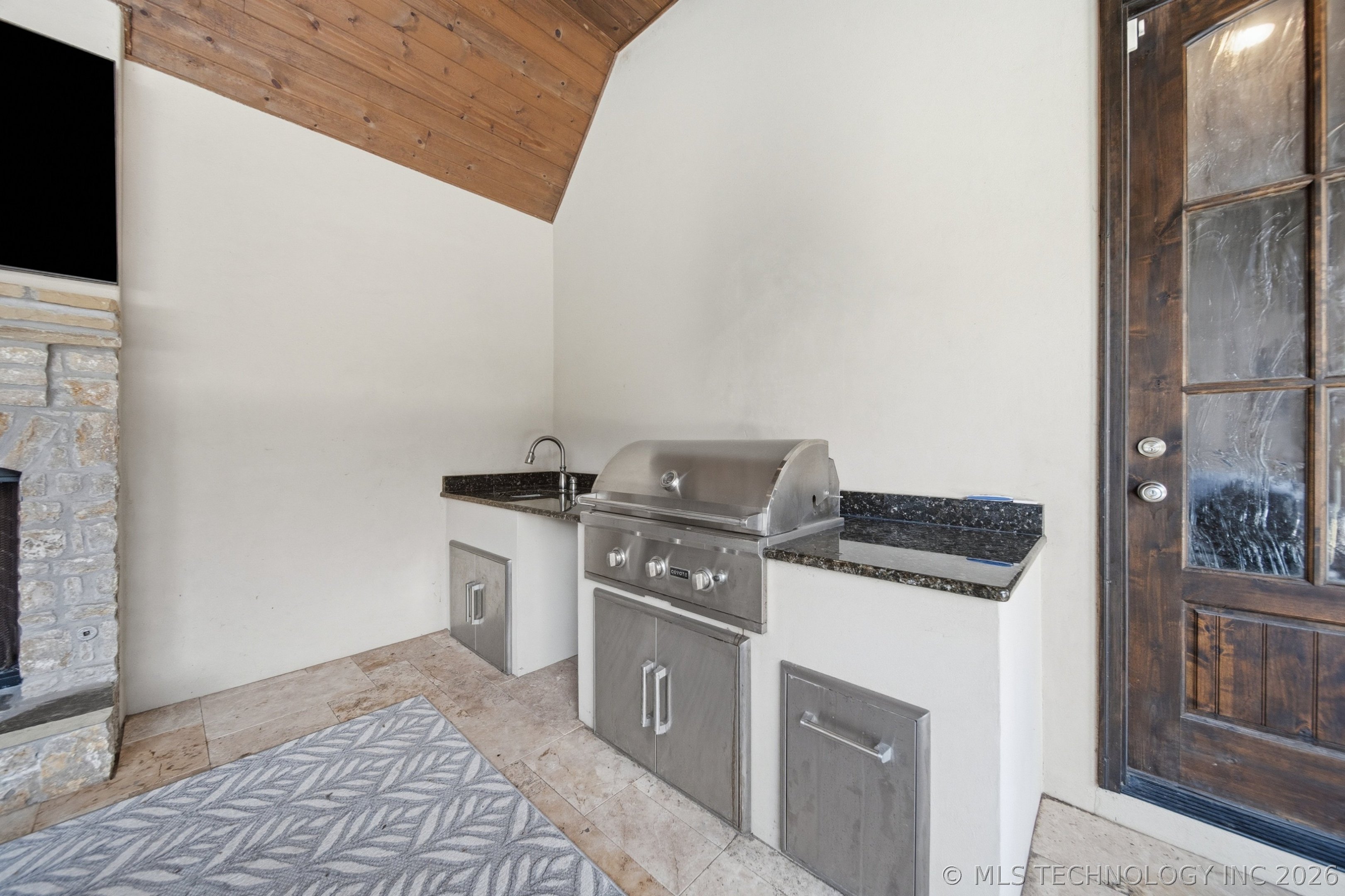 8007 S Galveston Court Tulsa OK 74132