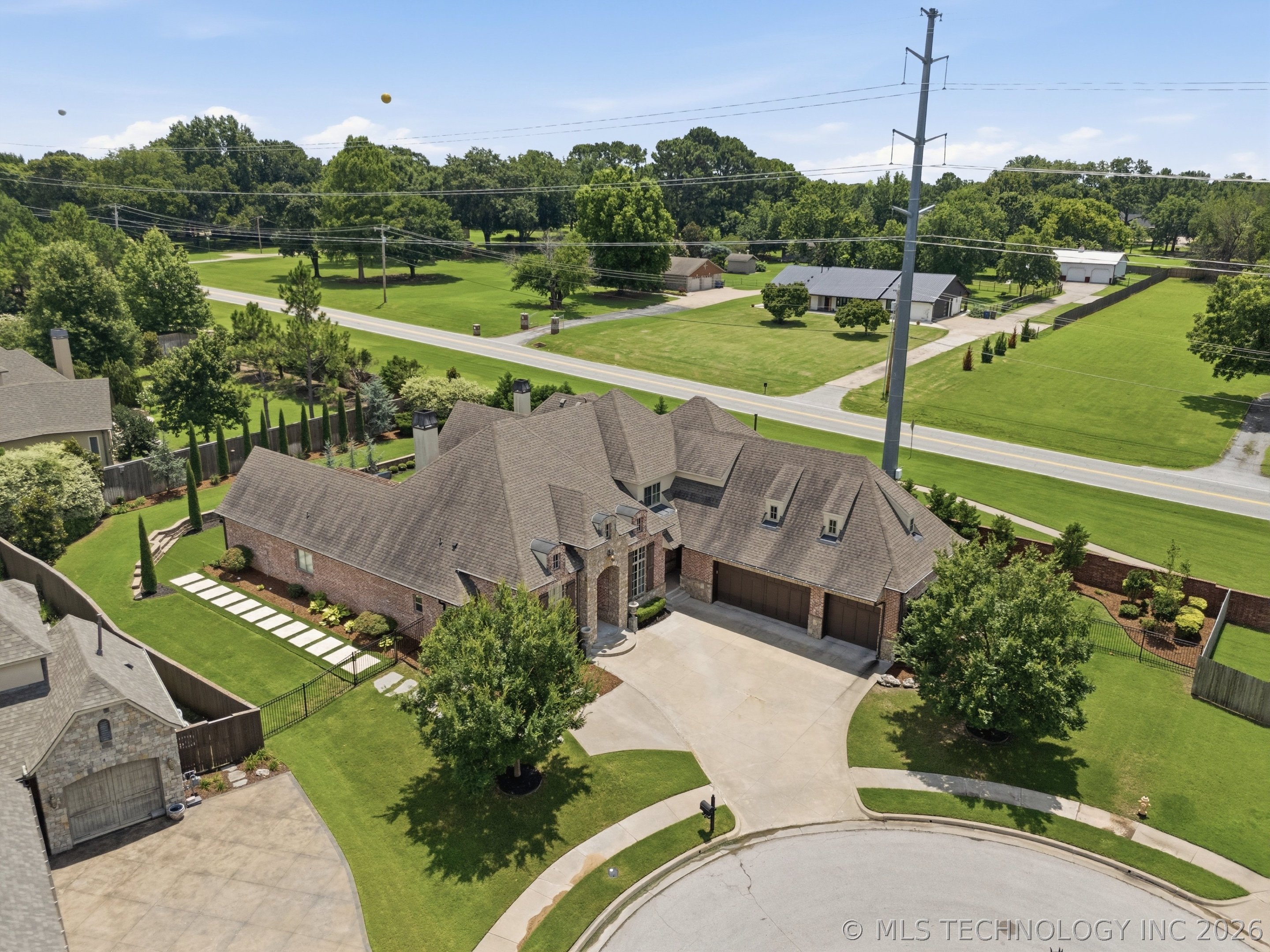 8007 S Galveston Court Tulsa OK 74132
