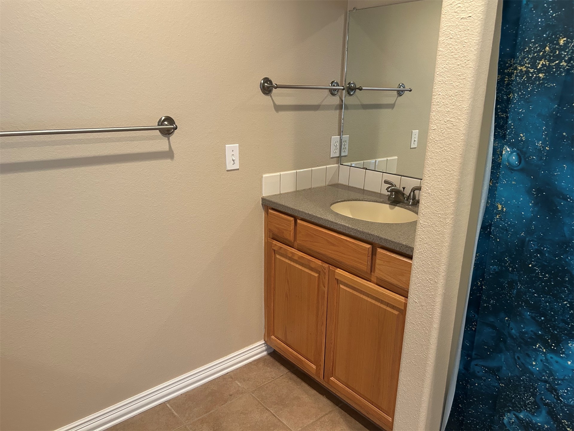 308 S Mary Avenue E Wagoner OK 74467
