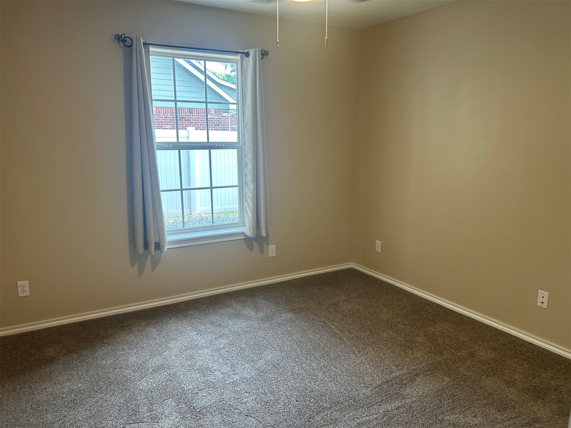 308 S Mary Avenue E Wagoner OK 74467