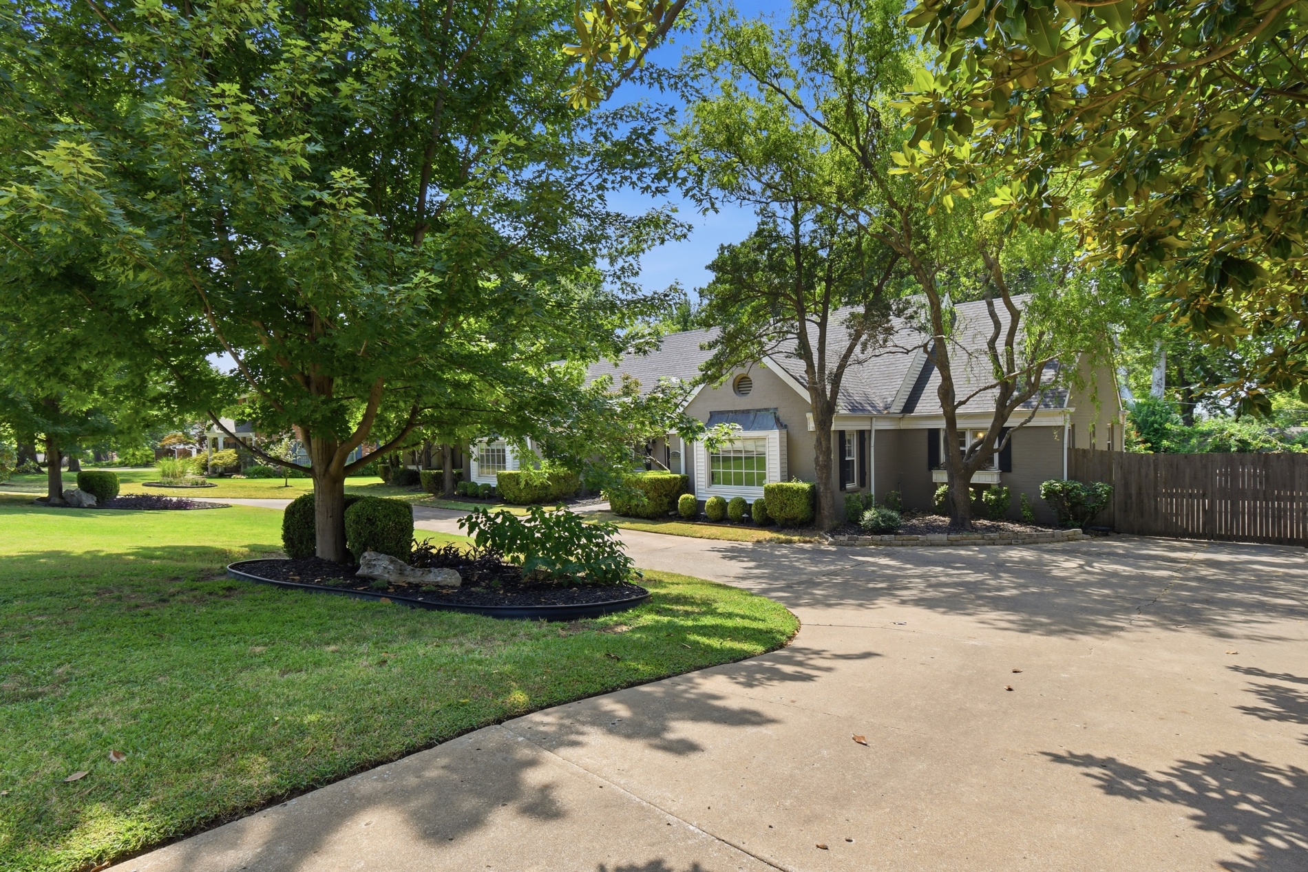 6748 S Atlanta Place Tulsa OK 74136