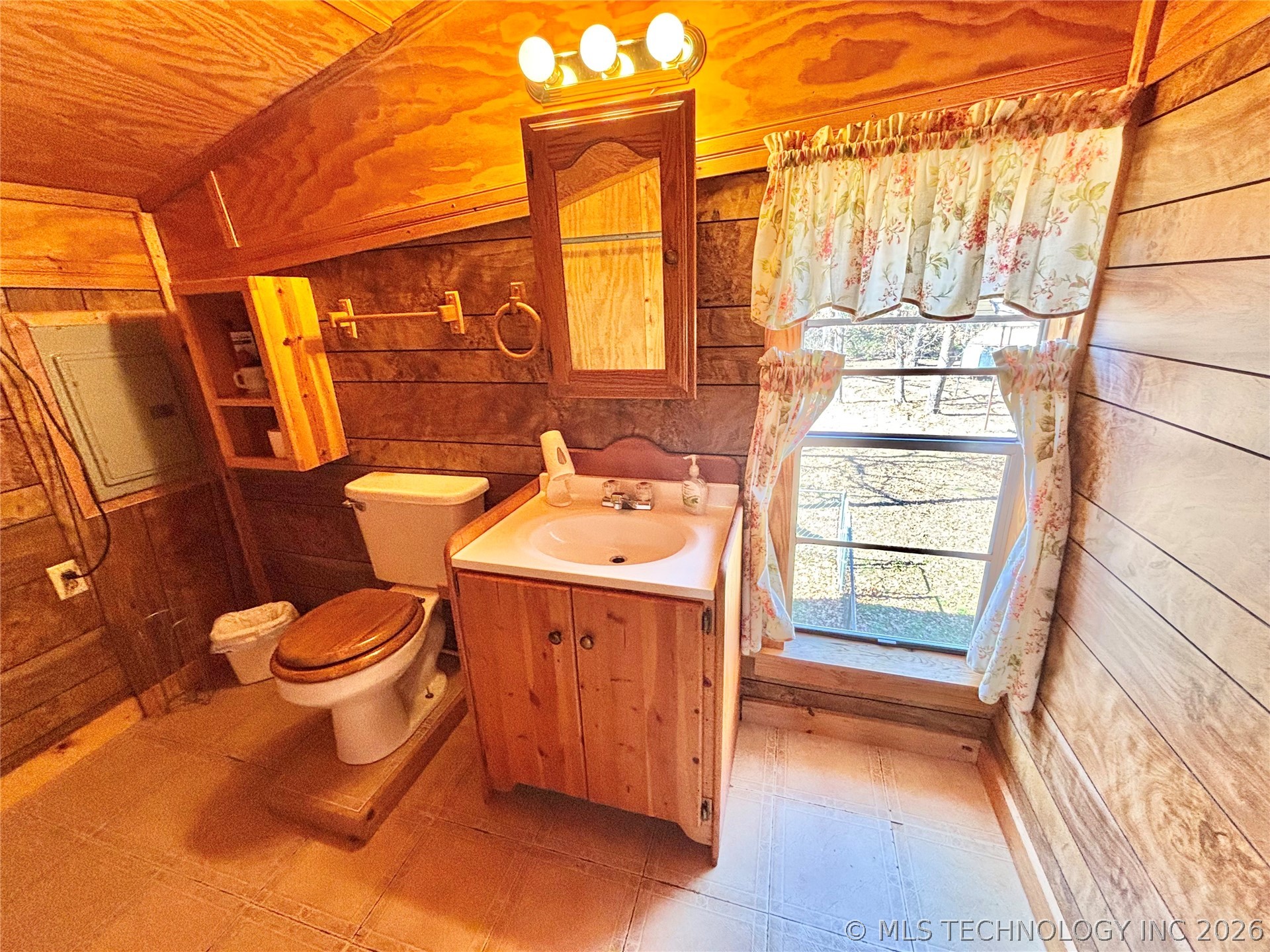 30113 S County Road 4280 Road Quinton OK 74561