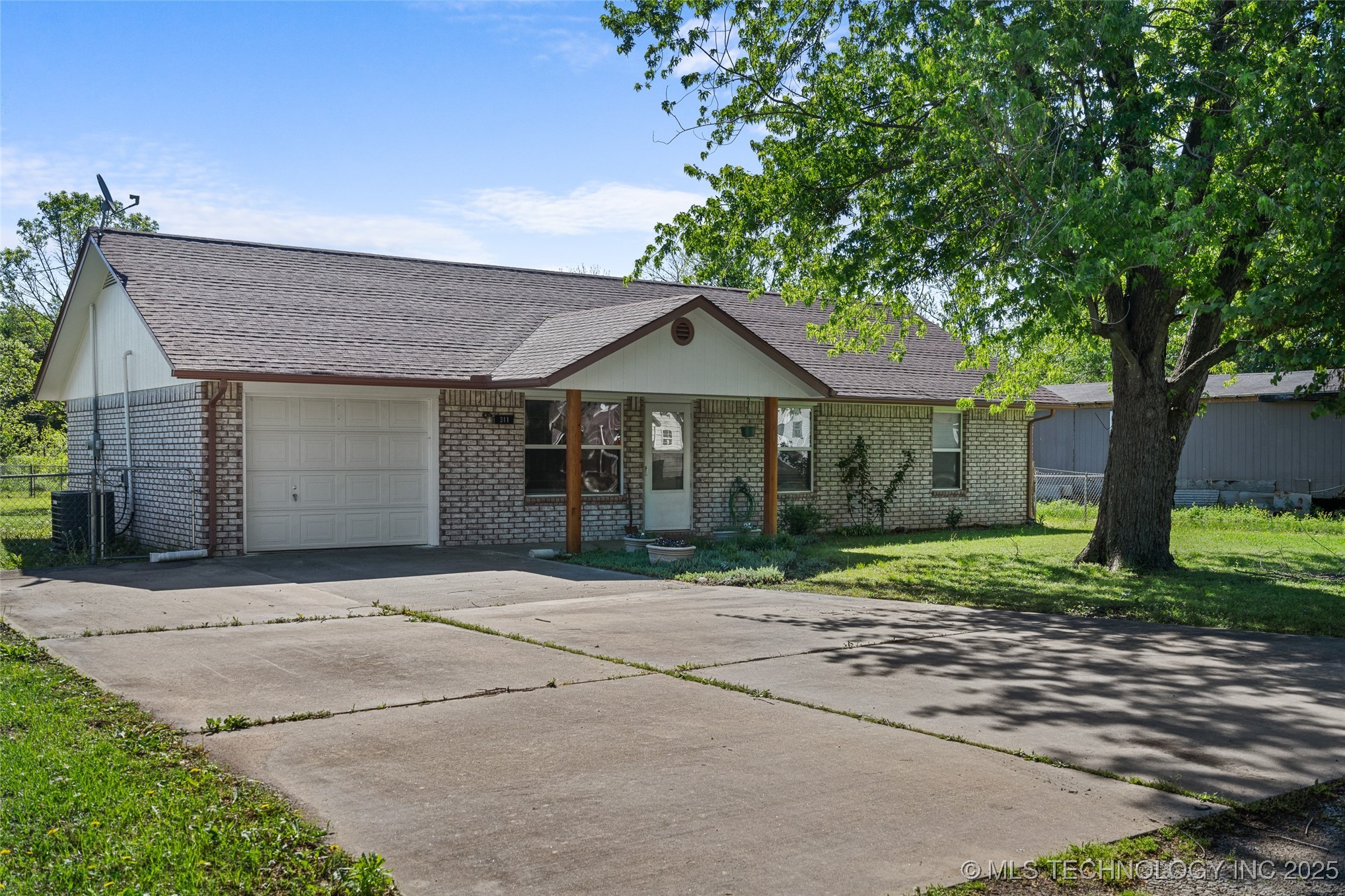 311 N 1st Street Porum OK 74455