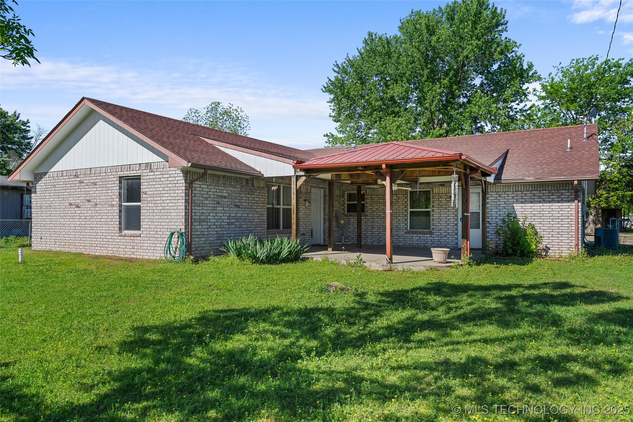 311 N 1st Street Porum OK 74455