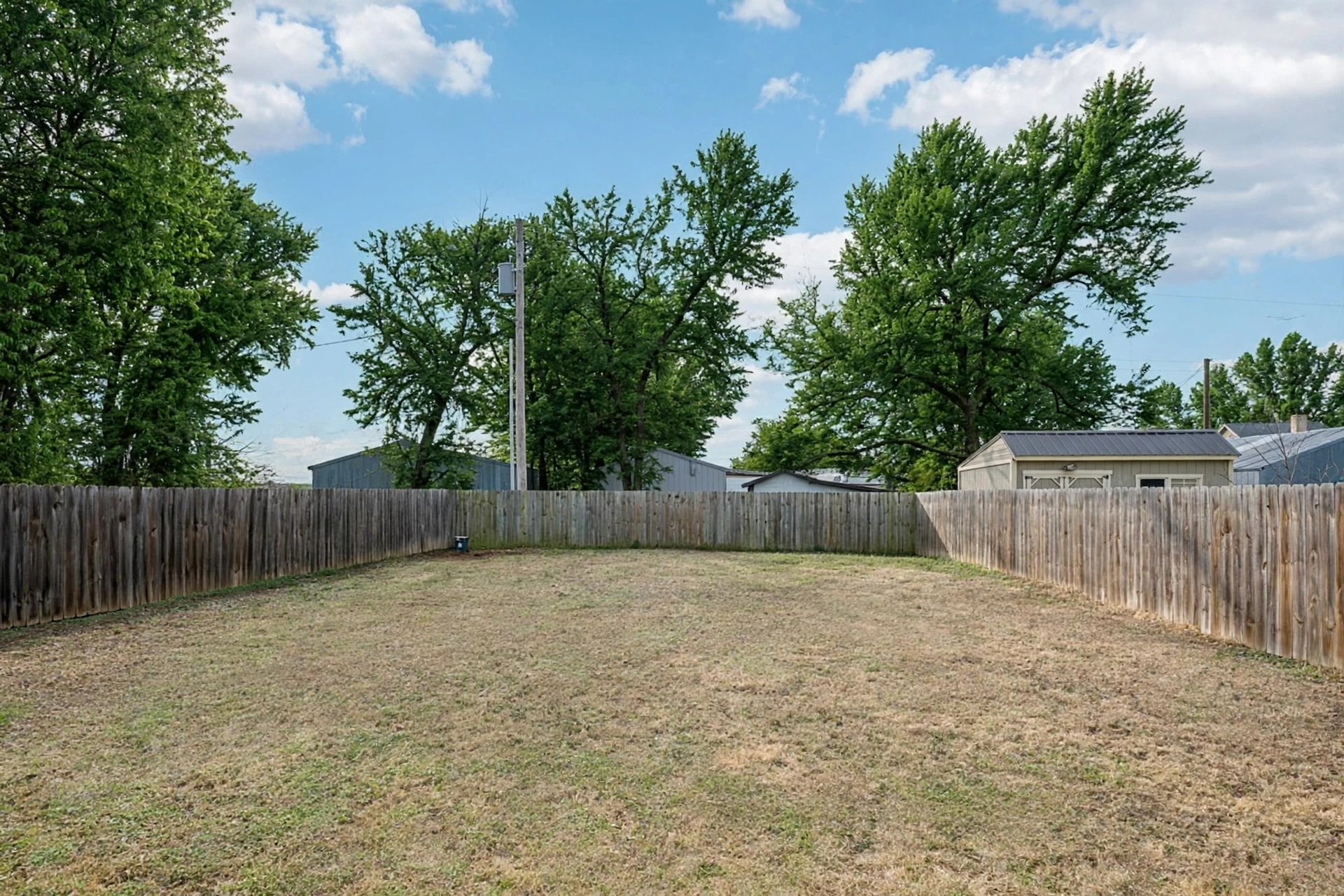 210 E 15th Street Mounds OK 74047