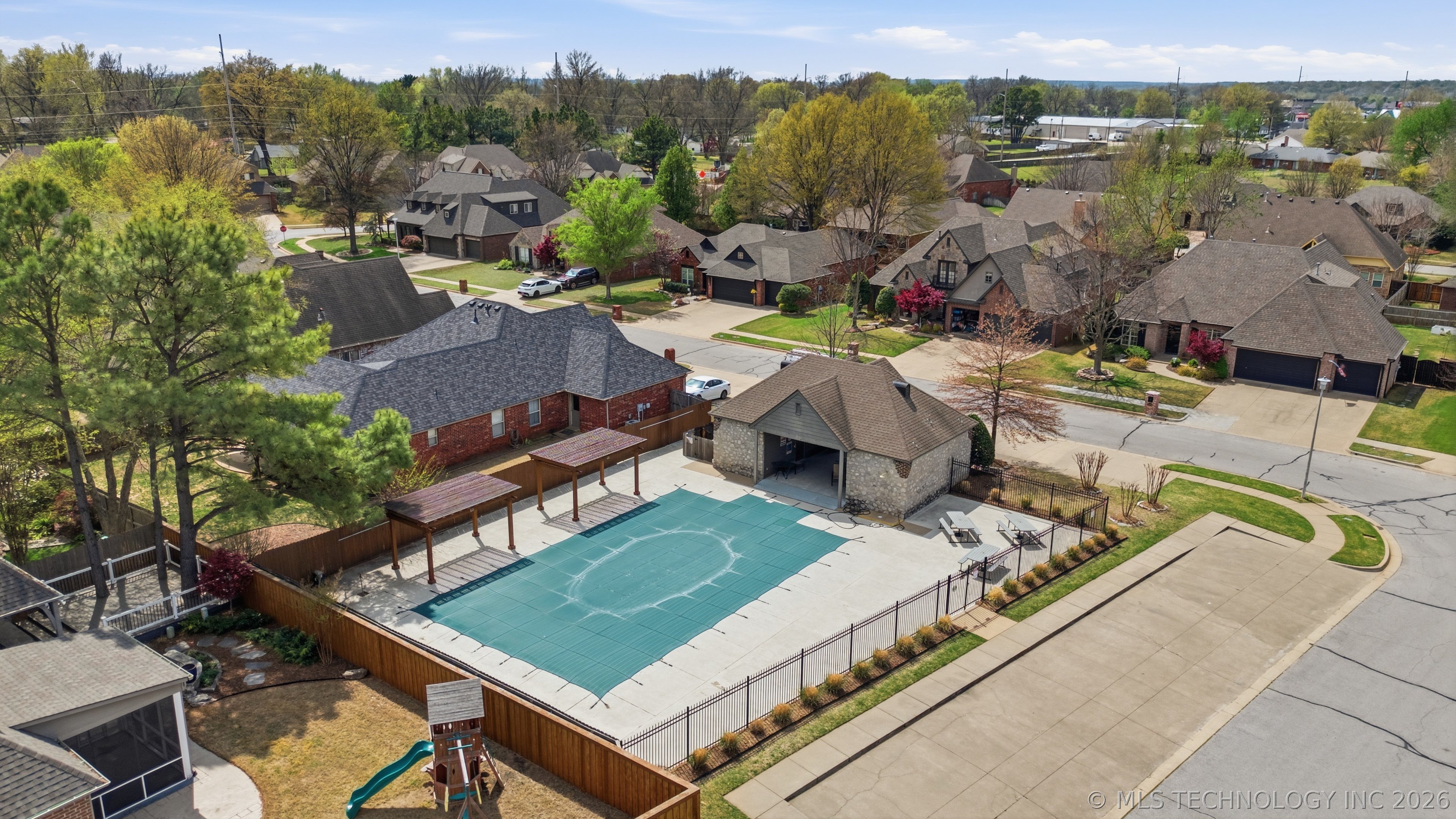 8806 E 110th Place Tulsa OK 74133